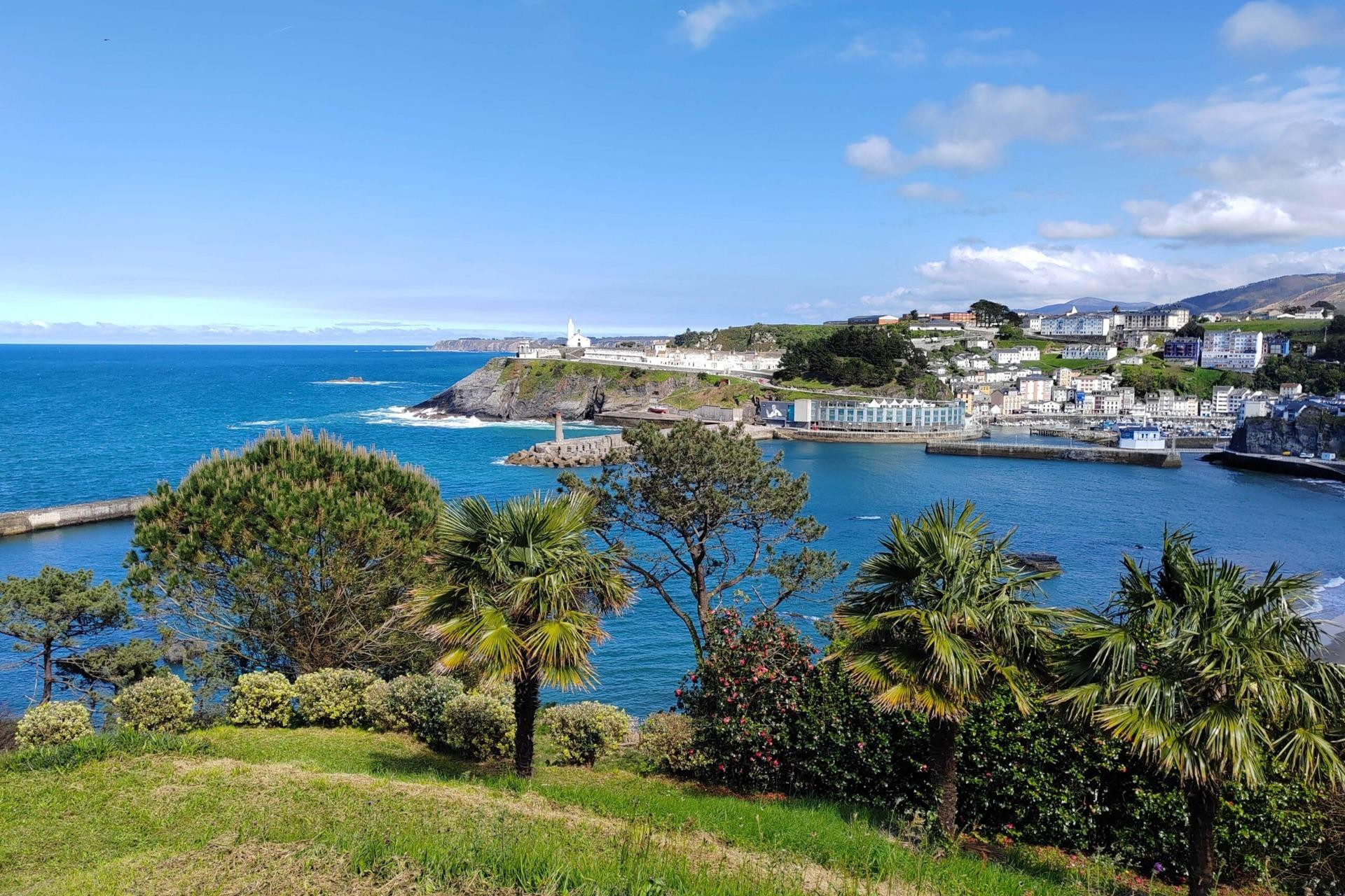 Reventa - Building - Valdes - Luarca - Valdés