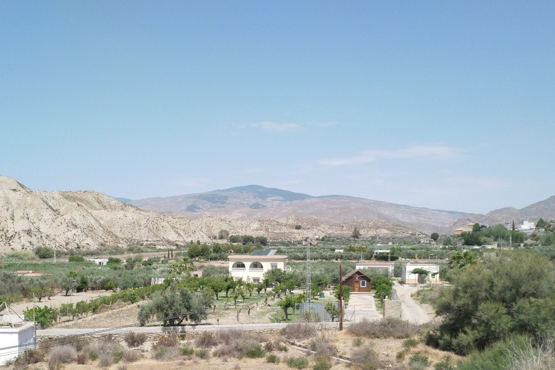 Reventa - Casa con terreno - Alsodux - ALMERIA