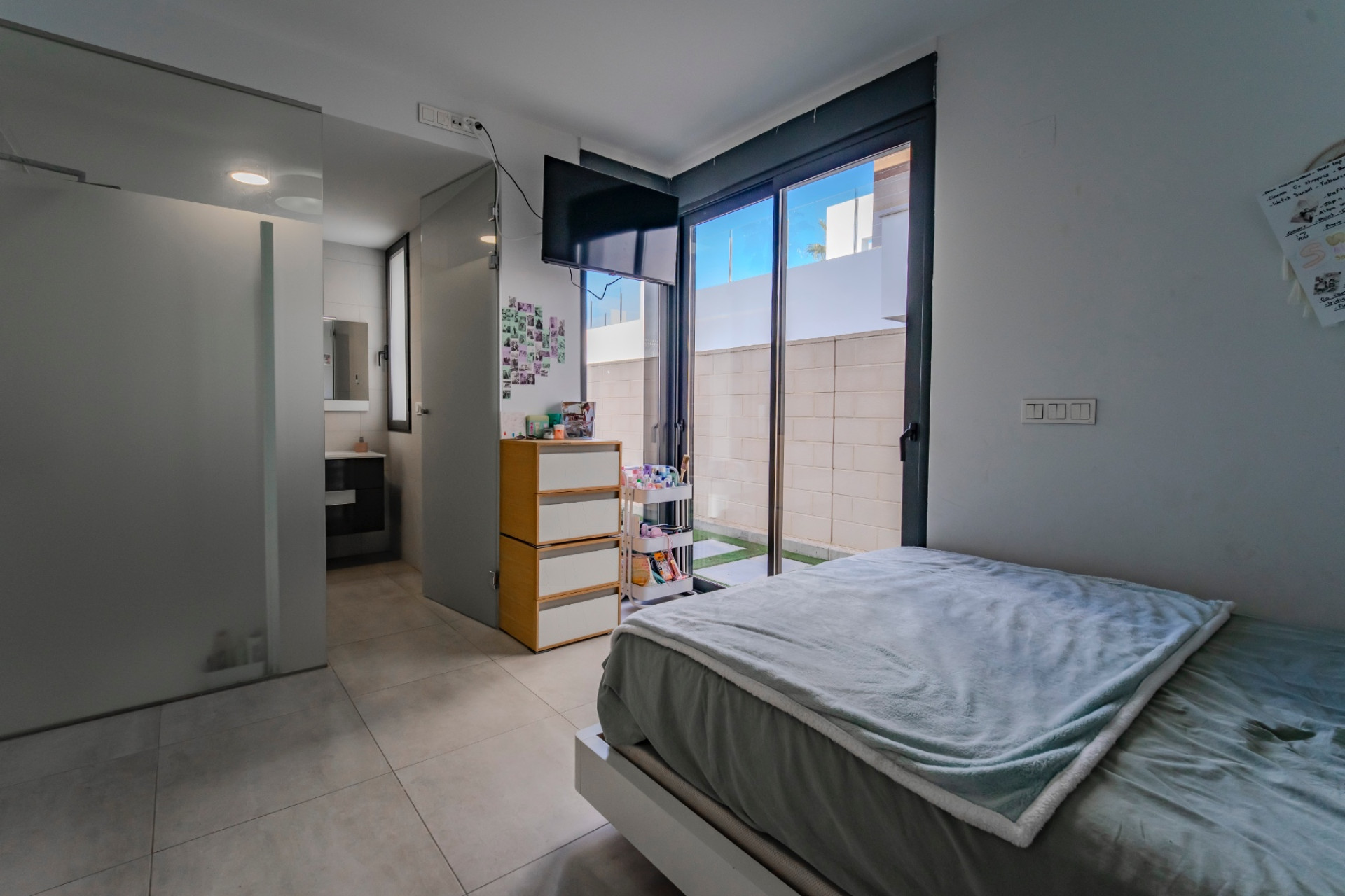 Reventa - Casa semi independiente - Benijofar