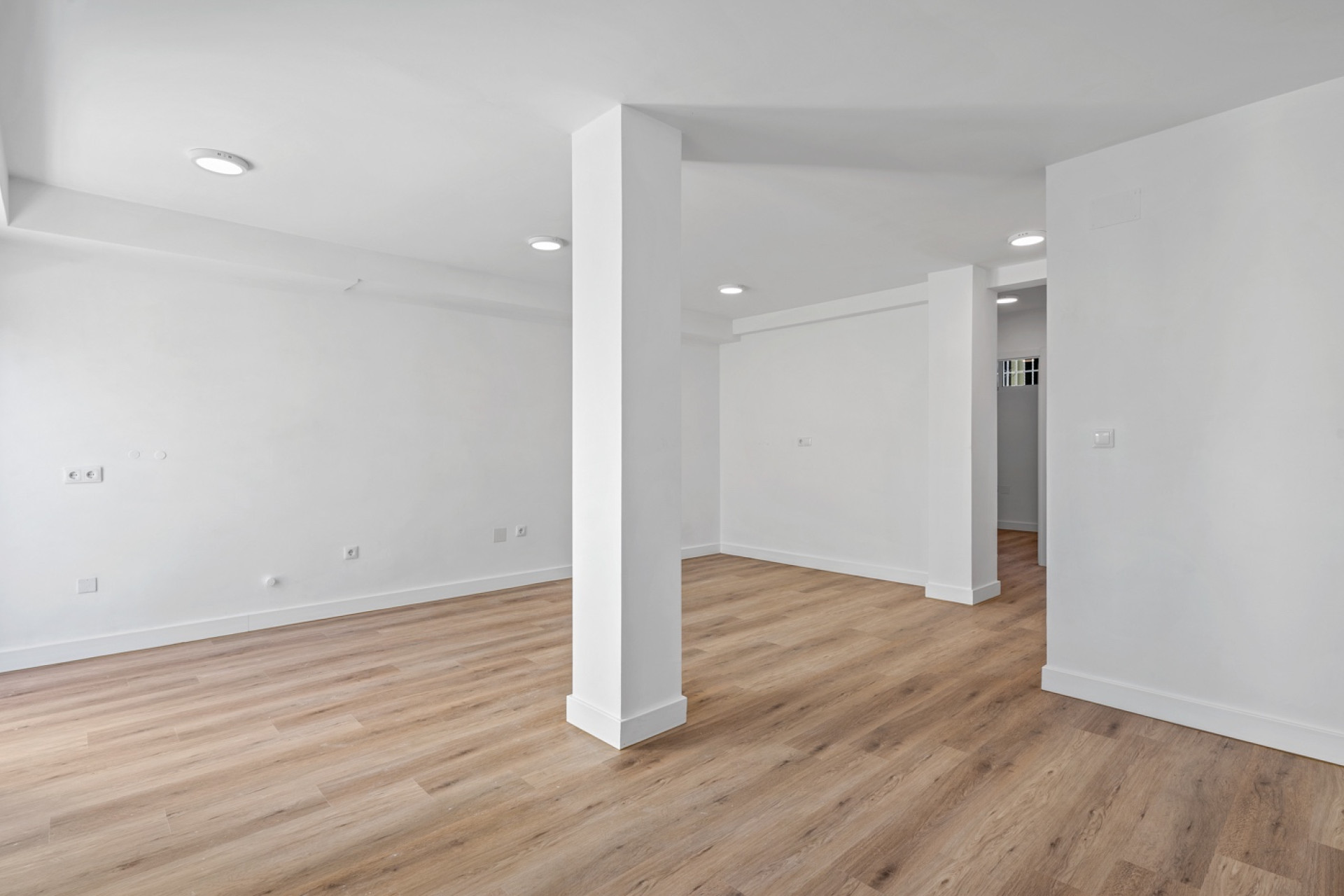 Reventa - Casa semi independiente - Benimar