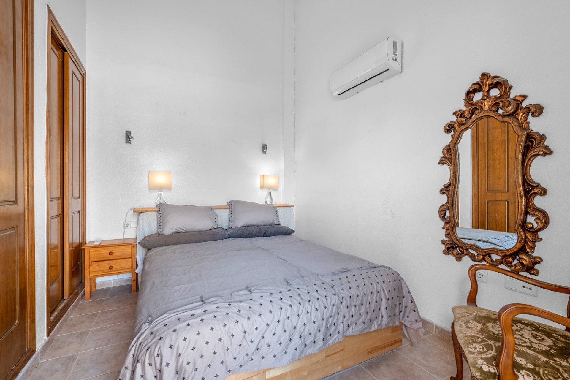 Reventa - Casa semi independiente - Ciudad Quesada - Ciudad Quesada - Town