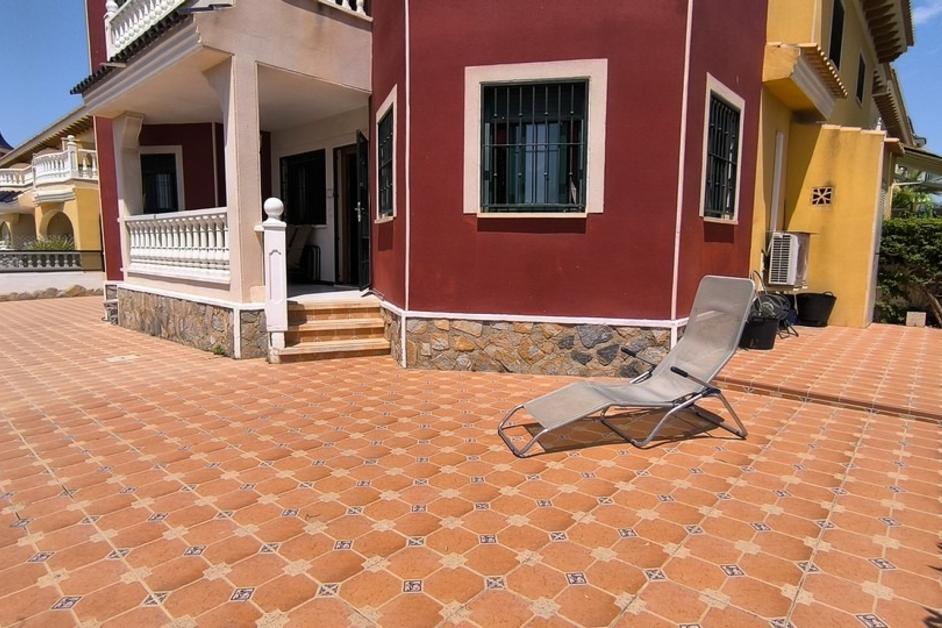 Reventa - Casa semi independiente - Ciudad Quesada