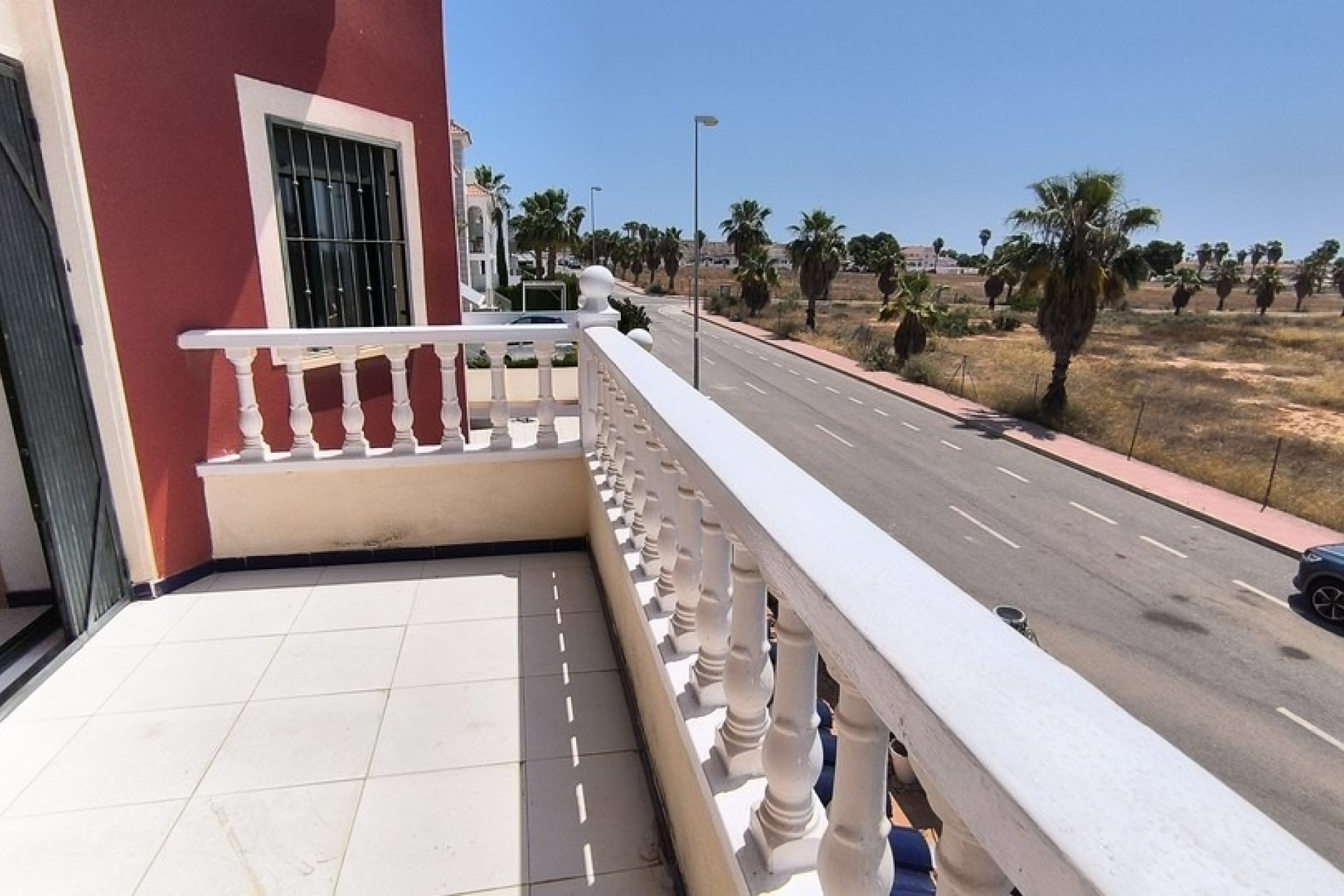 Reventa - Casa semi independiente - Ciudad Quesada