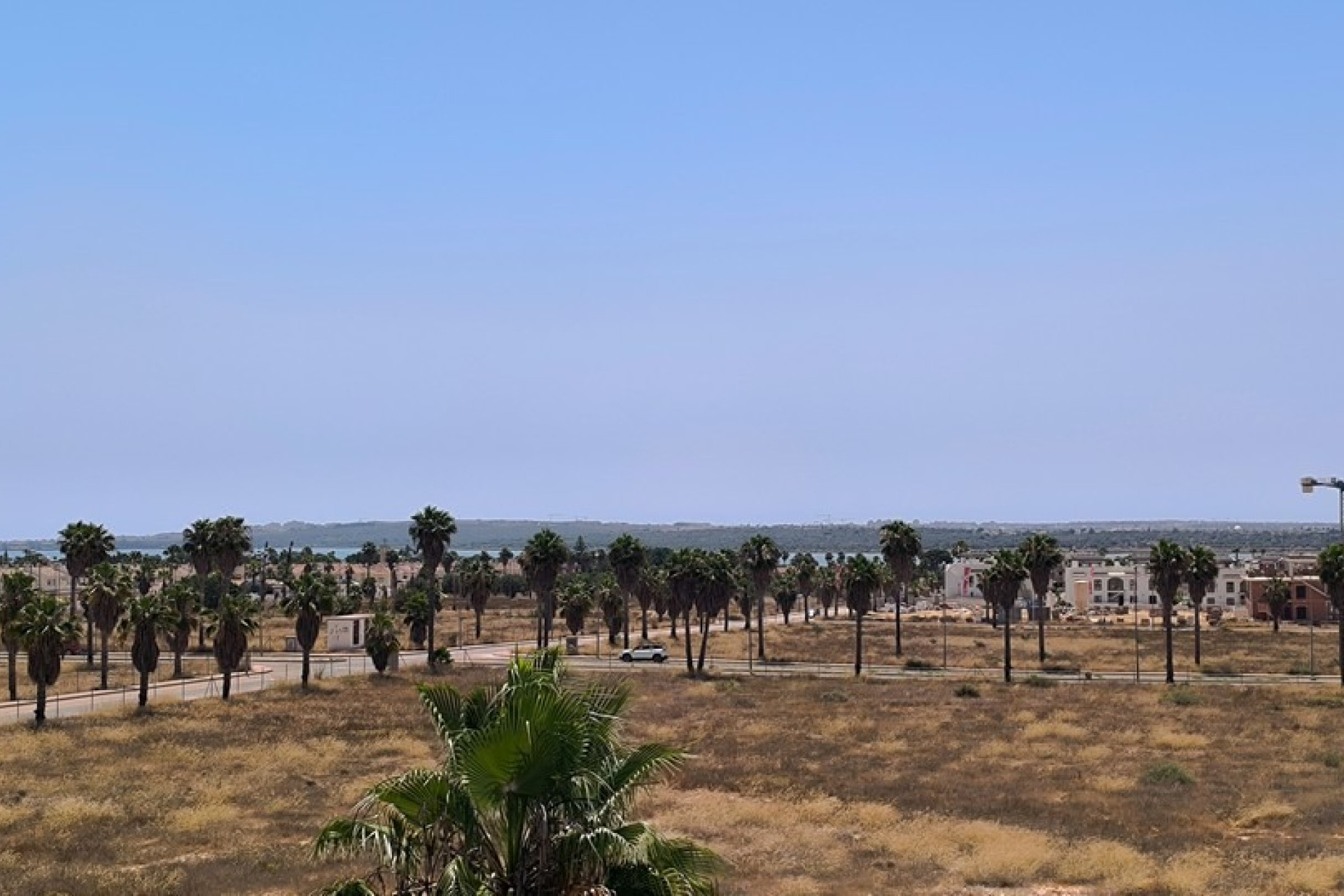 Reventa - Casa semi independiente - Ciudad Quesada