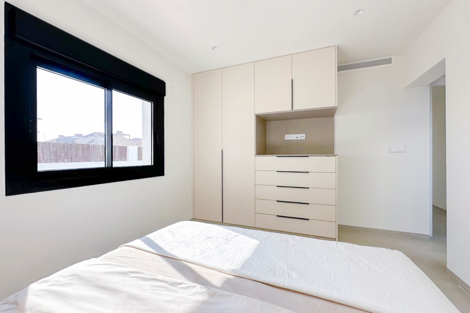 Reventa - Casa semi independiente - Santiago de La Ribera - Santiago de La Ribera - Town