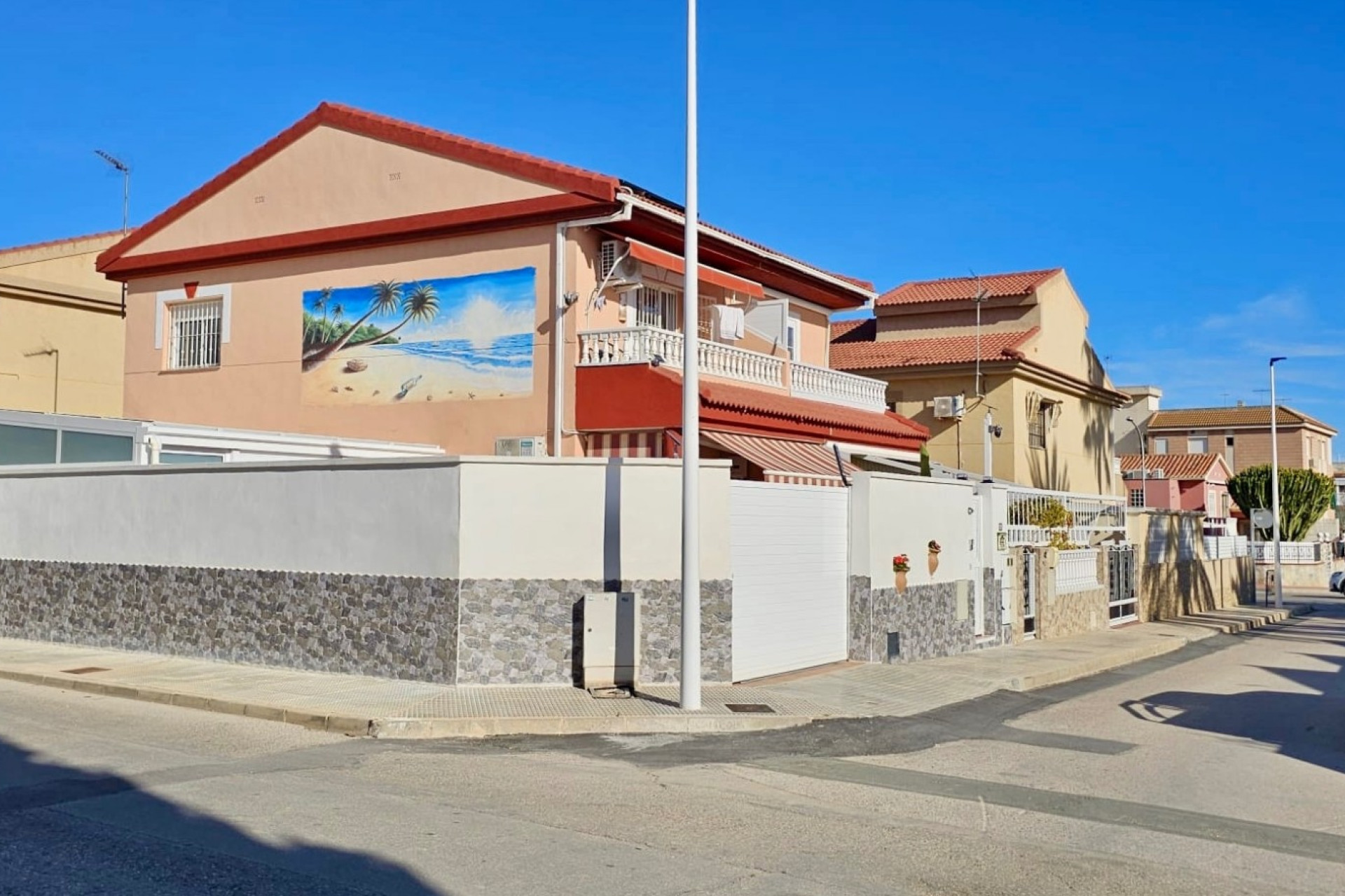 Reventa - Casa semi independiente - Santiago de La Ribera - Santiago de La Ribera - Town