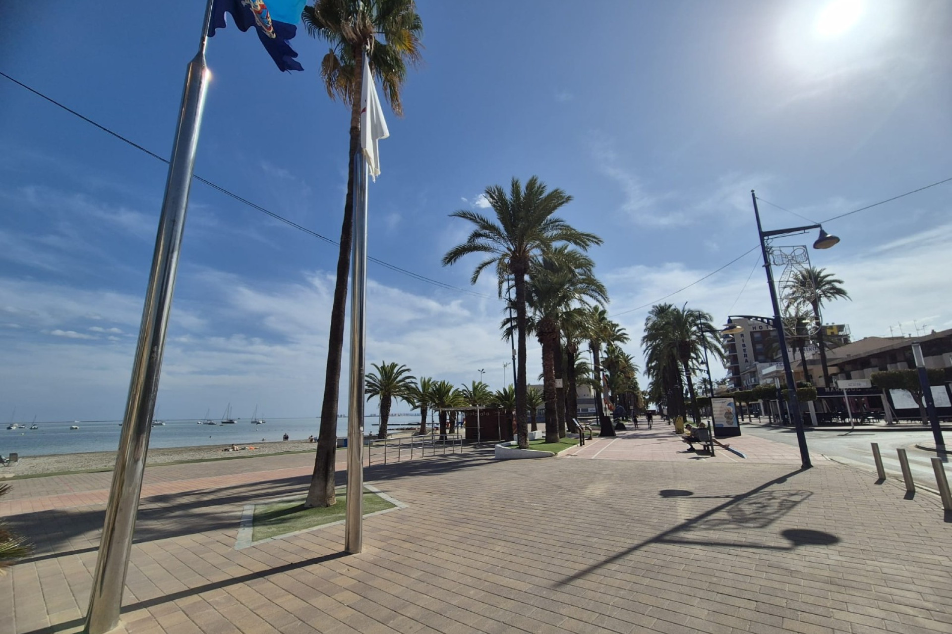 Reventa - Casa semi independiente - Santiago de La Ribera - Santiago de La Ribera - Town