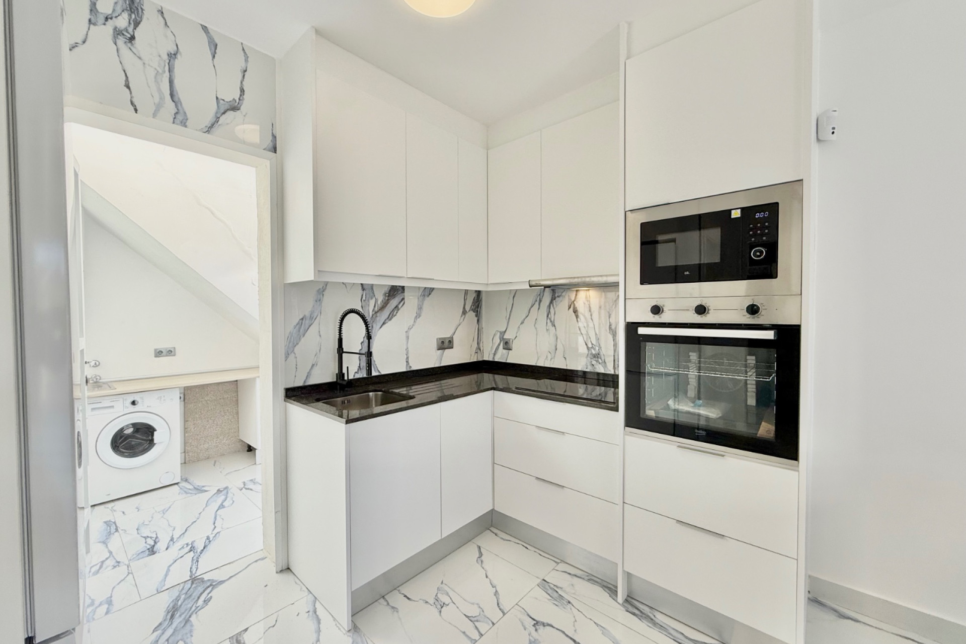 Reventa - Casa semi independiente - Torrevieja - El Chaparral