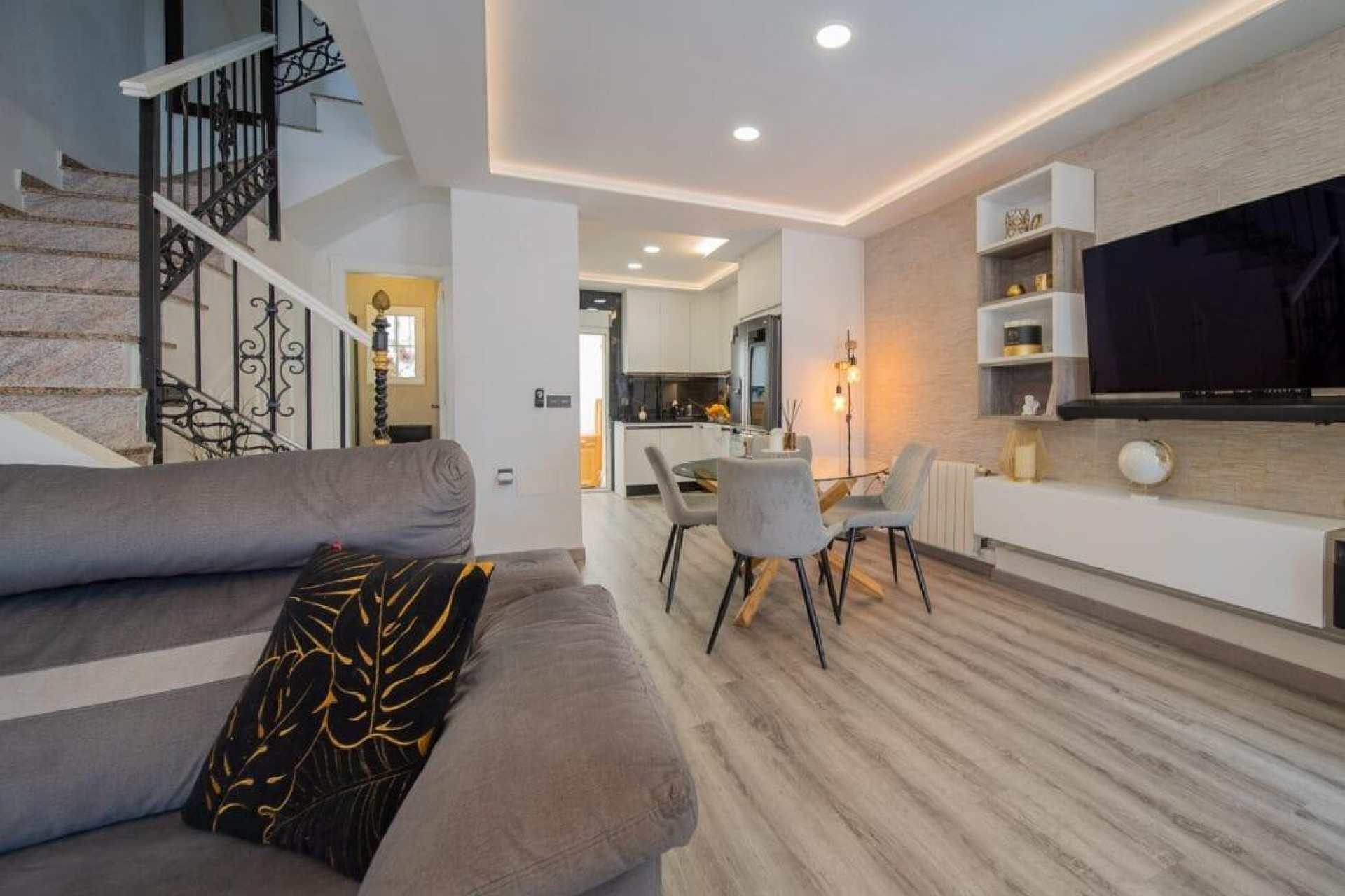 Reventa - Casa Tipo Dúplex - Orihuela Costa - PAU 26