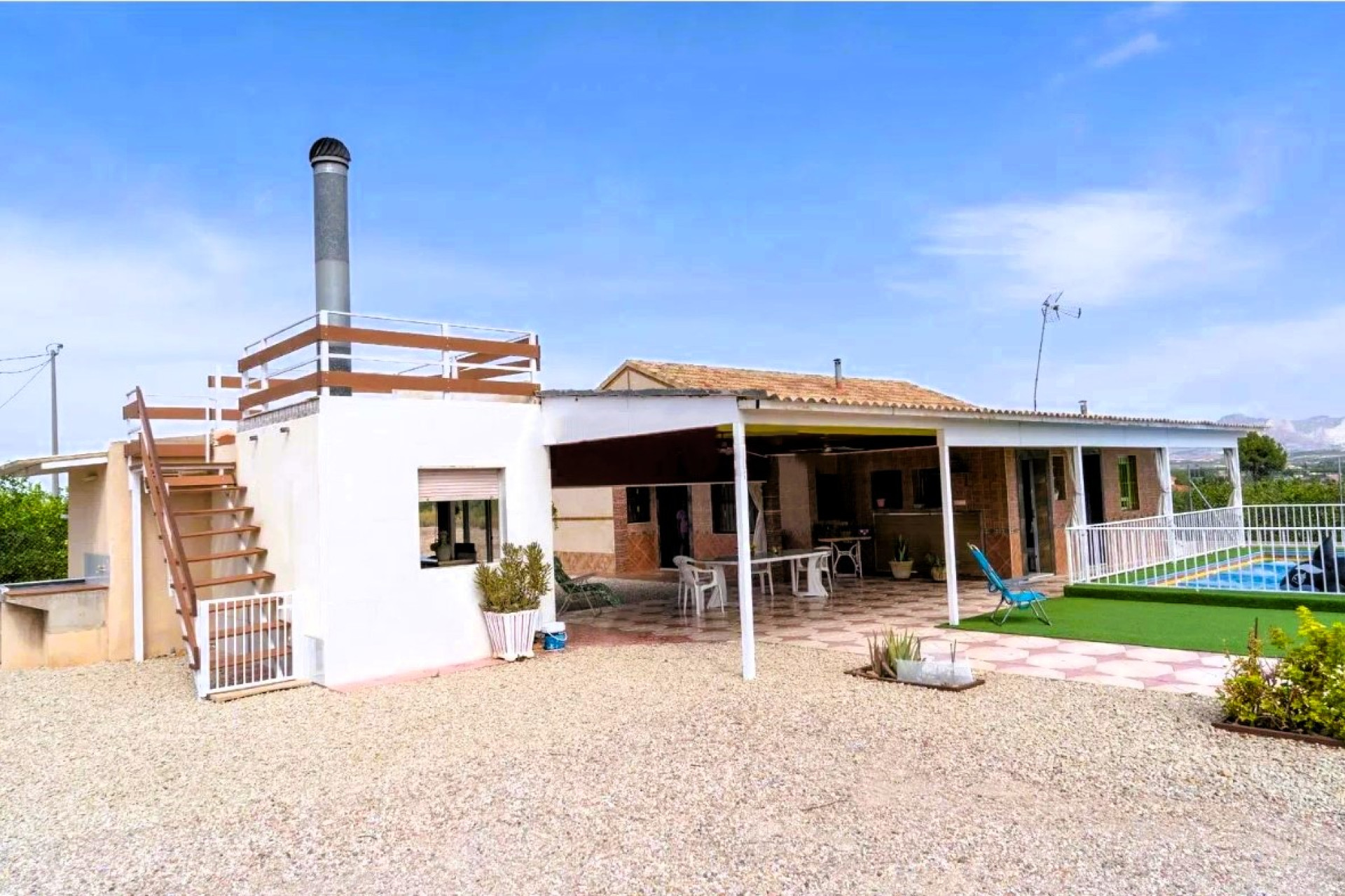 Reventa - Country House - LA MATANZA