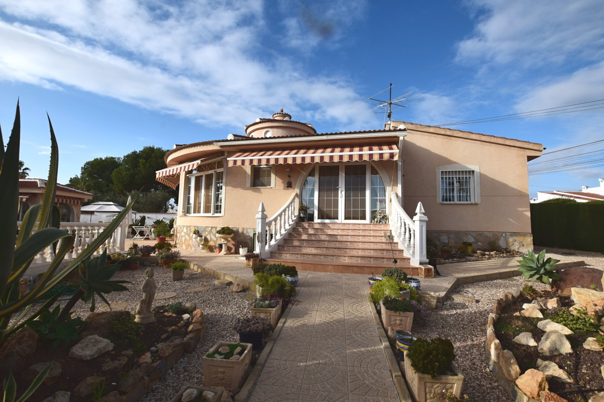 Reventa - Detached Villa - Ciudad Quesada - Central Quesada