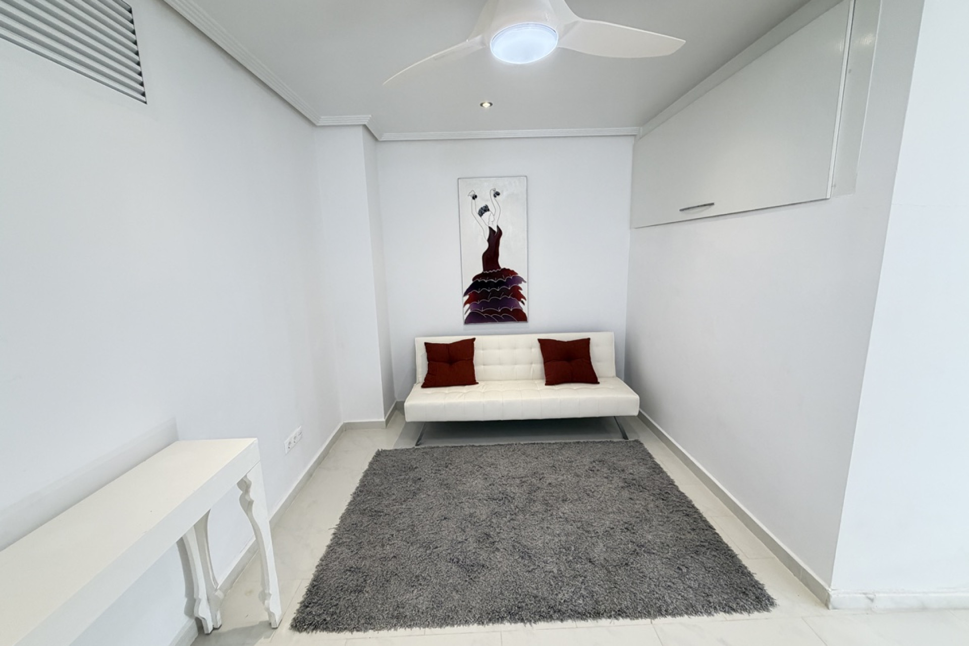 Reventa - Detached Villa - San Miguel de Salinas - Lake View Mansions