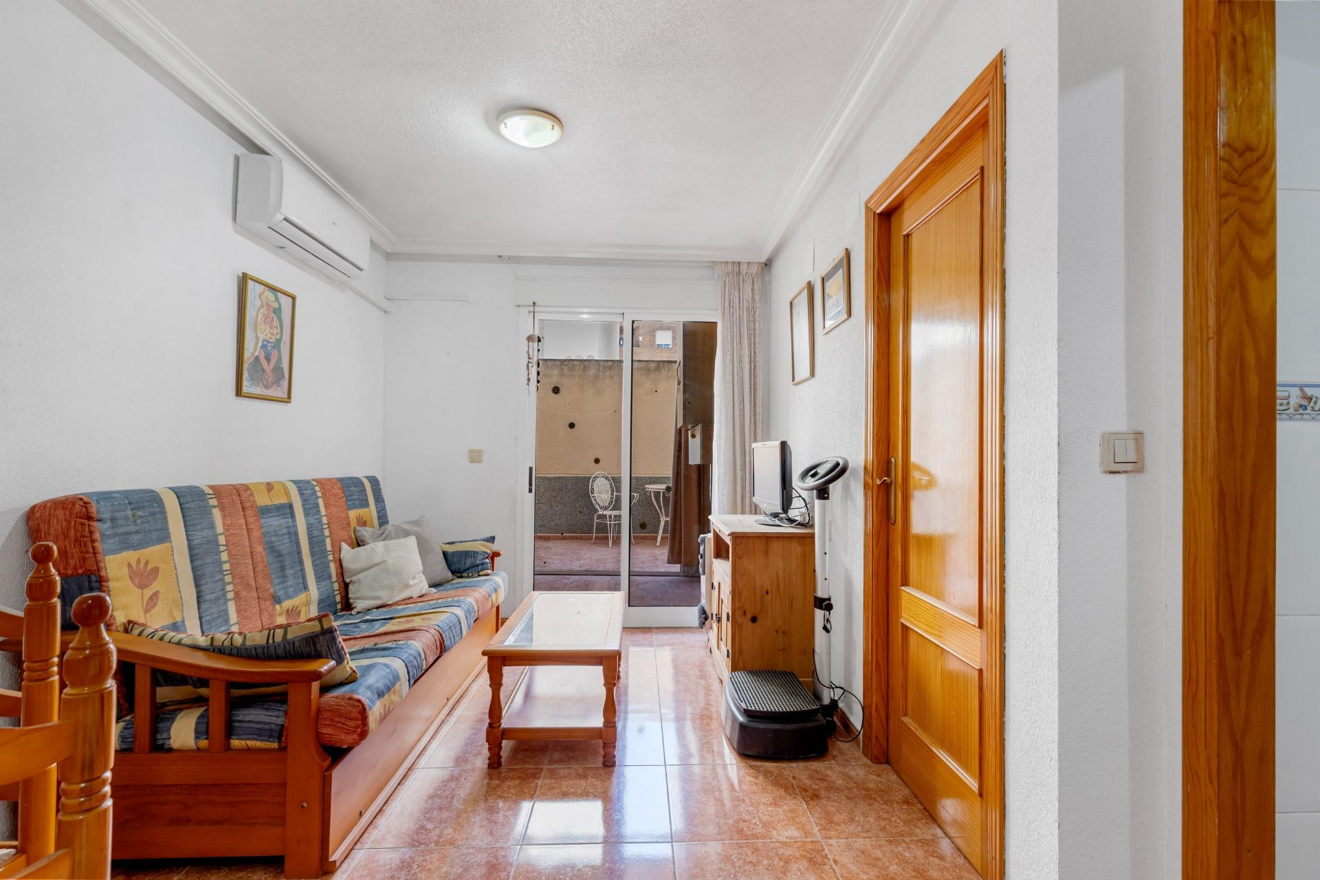 Reventa - Ground Floor - Torrevieja - Estacion de autobuses