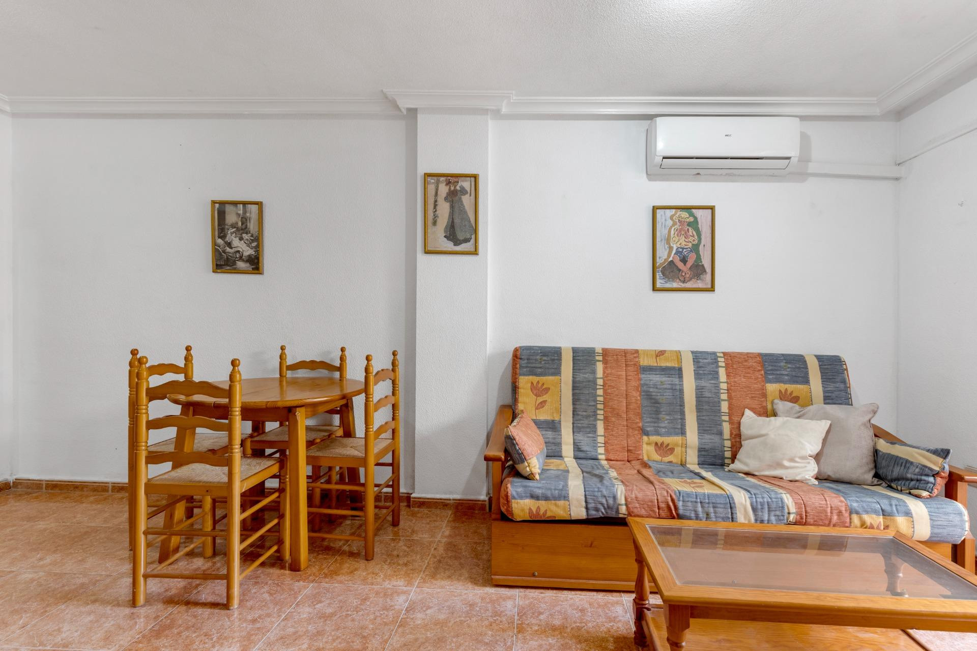 Reventa - Ground Floor - Torrevieja - Estacion de autobuses