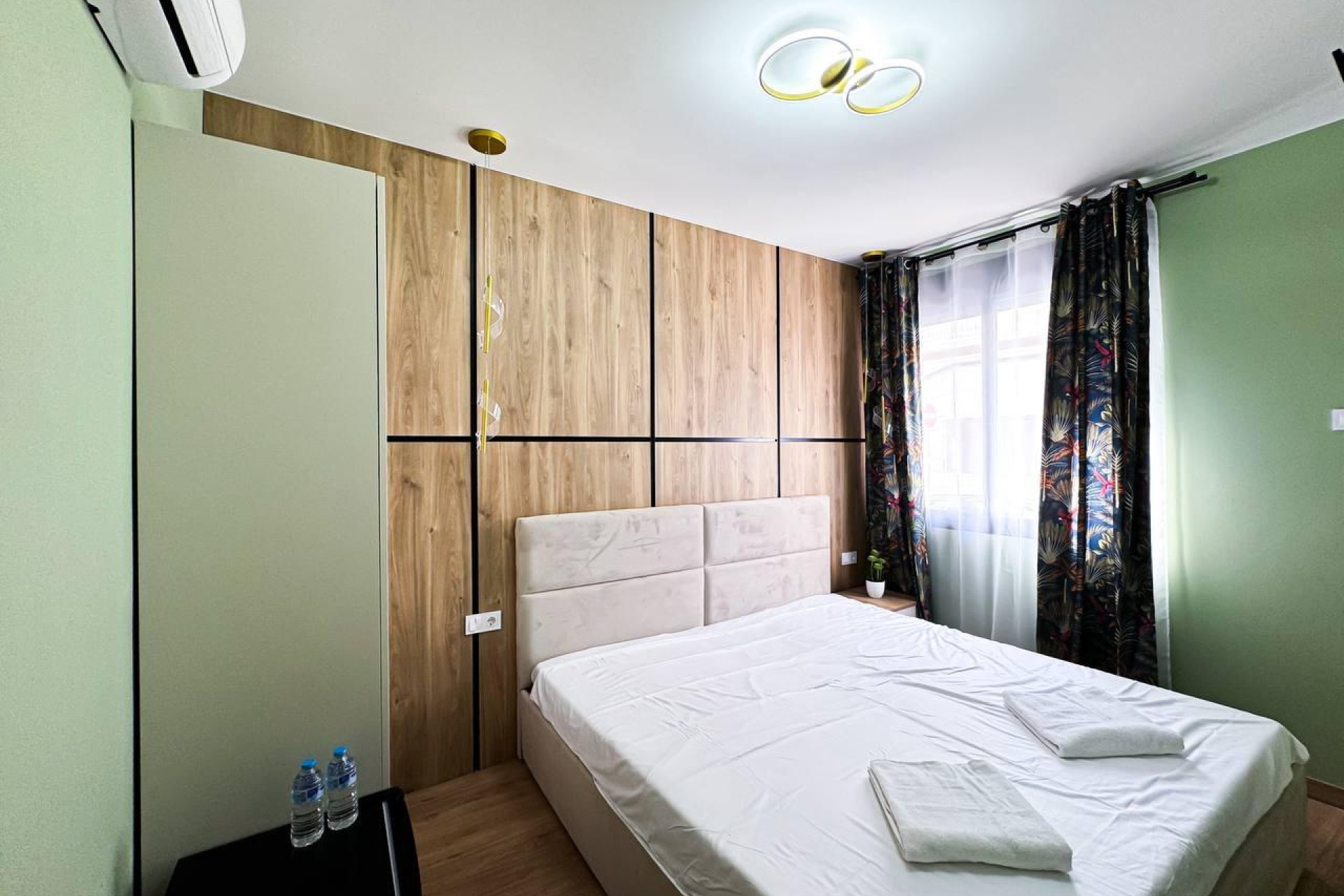 Reventa - Hotel - Torrevieja - Centro