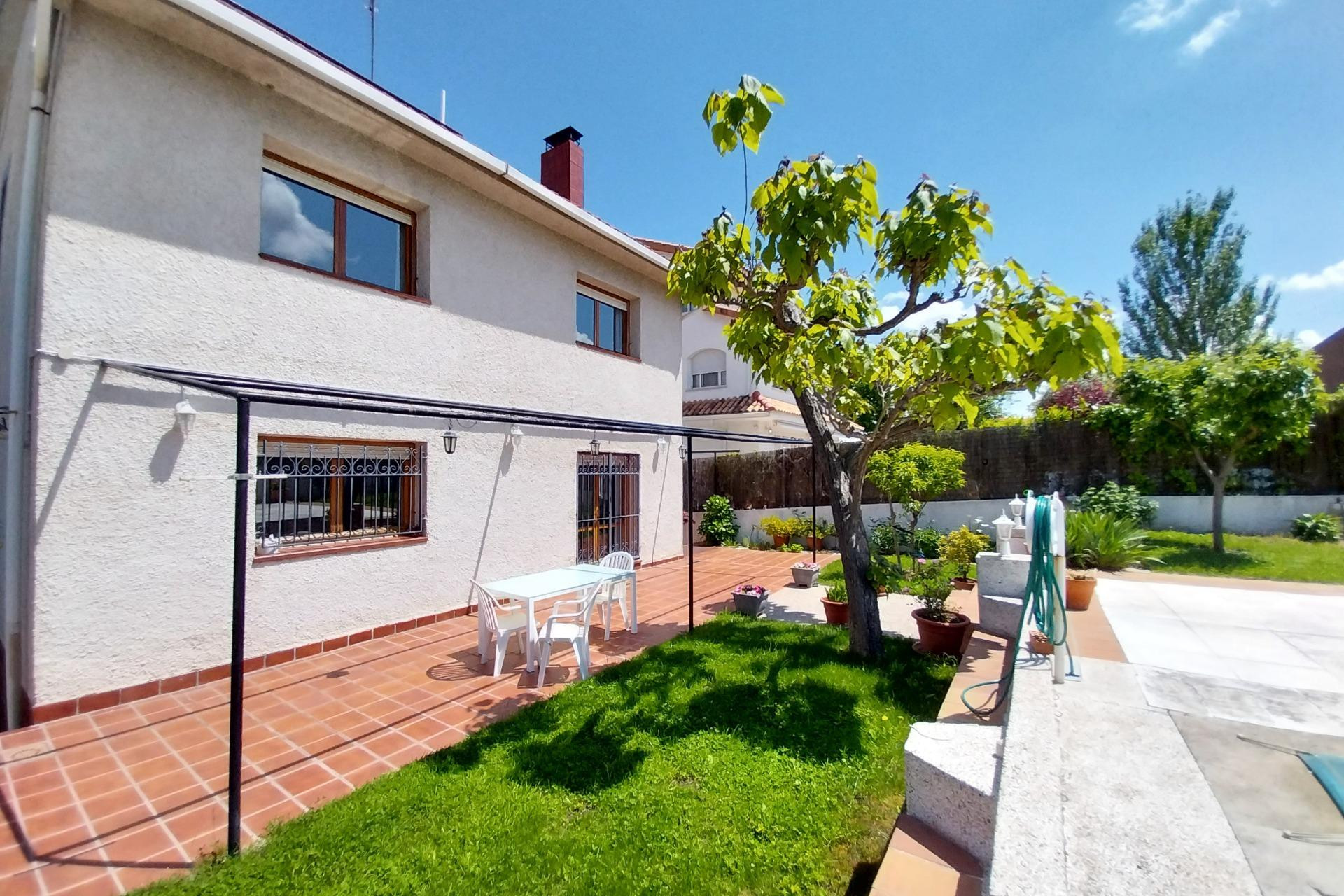 Reventa - House - Pozuelo de Alarcon - Zona Pueblo