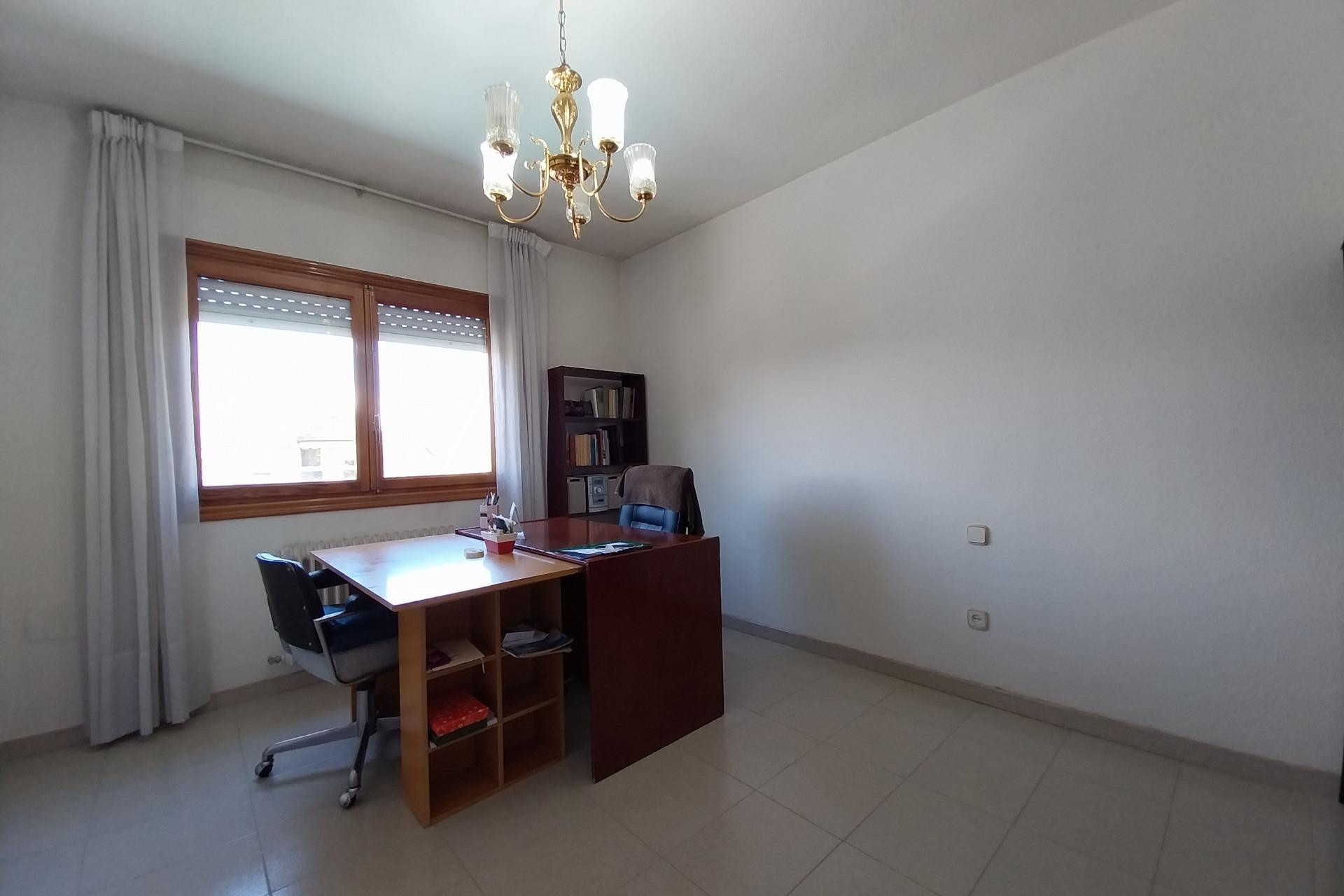 Reventa - House - Pozuelo de Alarcon - Zona Pueblo