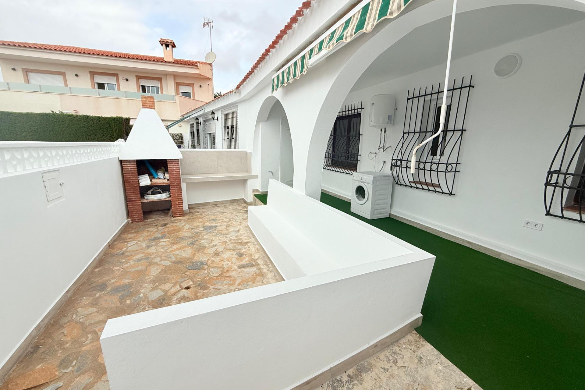 Reventa - House - Torrevieja - Los Frutales