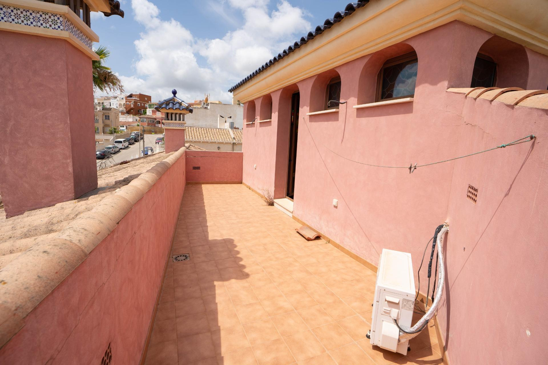 Reventa - Inmueble singular - San Miguel de Salinas - CENTRO