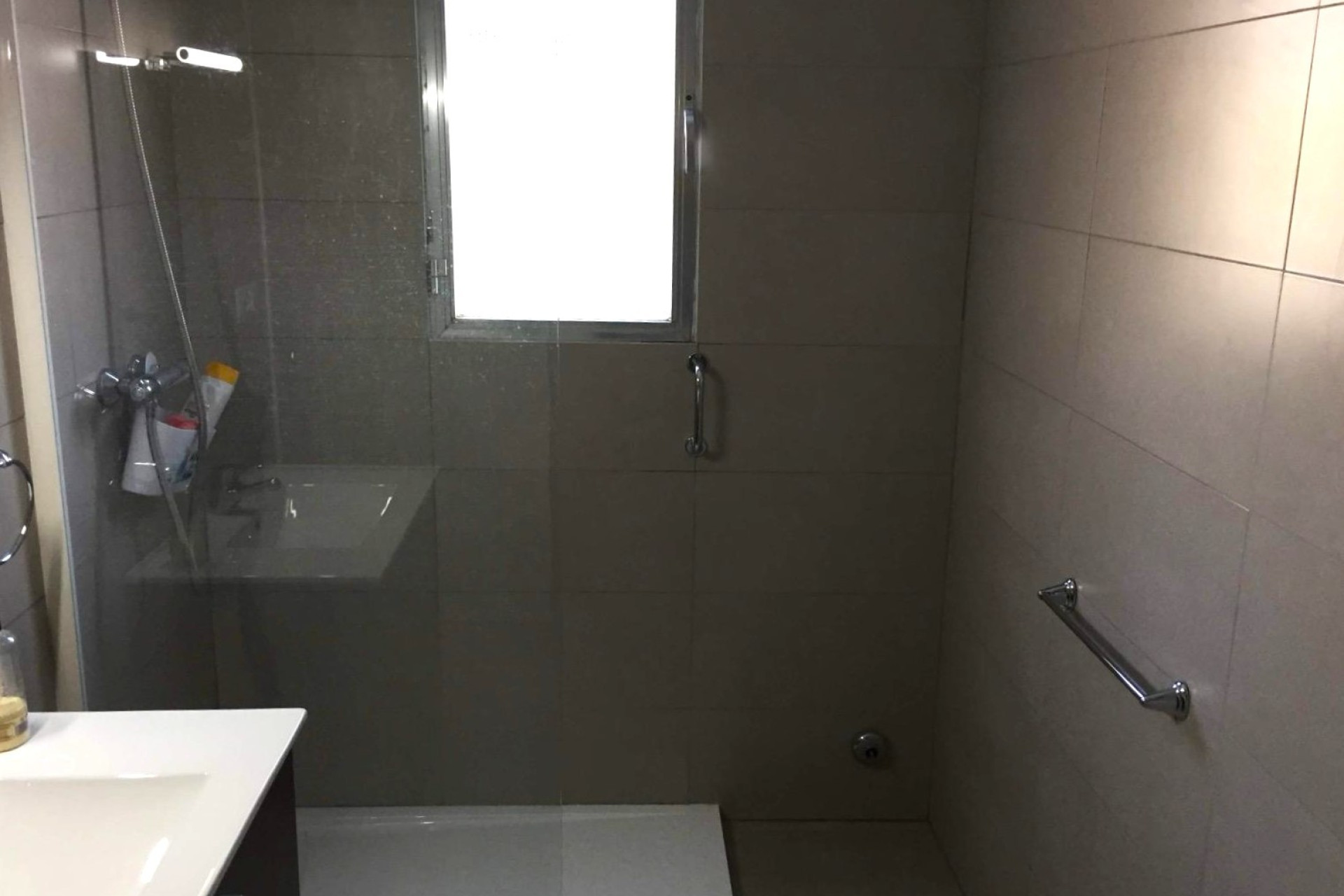 Reventa - local - Albir - center