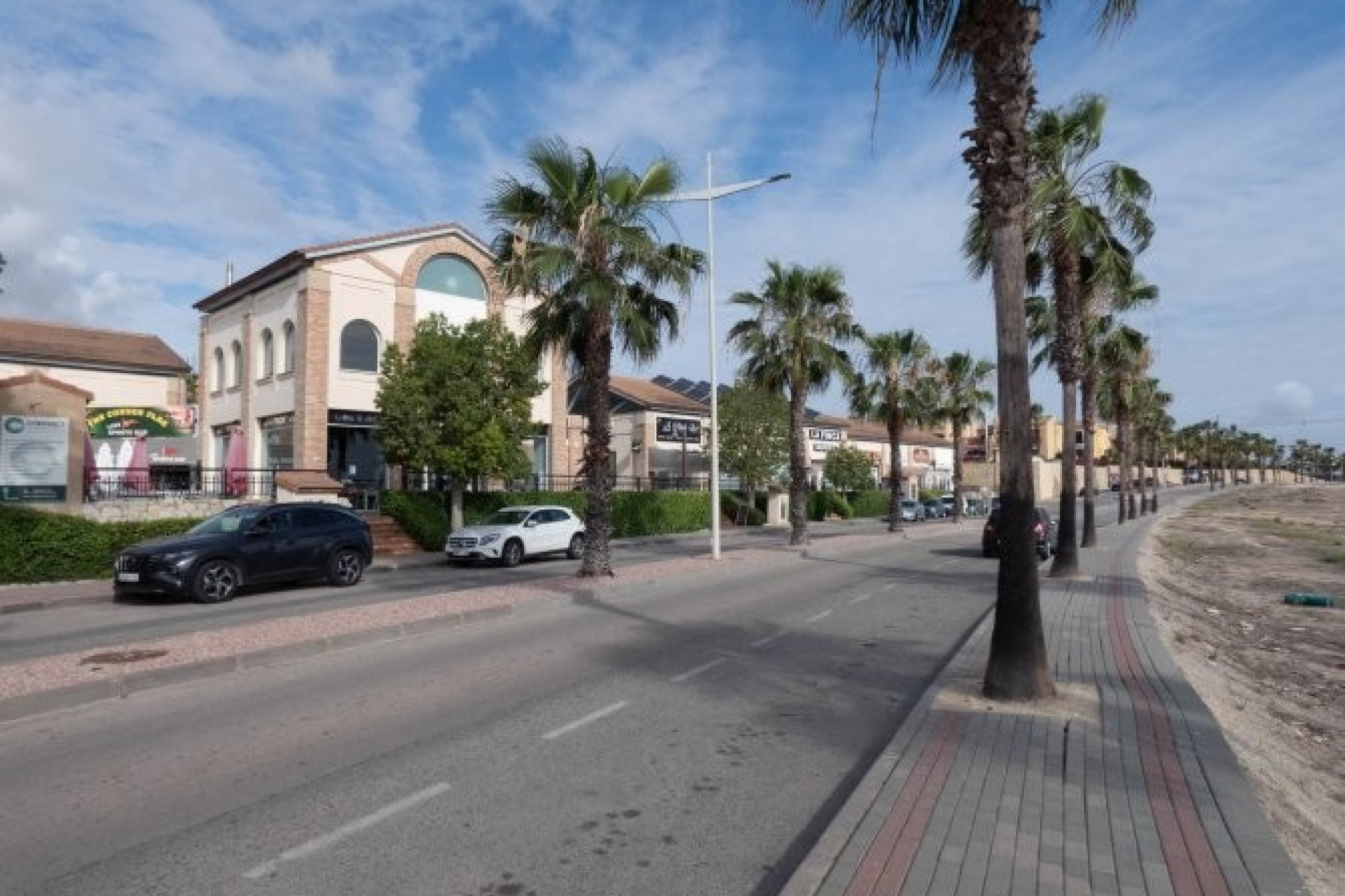 Reventa - Local Comercial - Algorfa - La Finca Golf Course