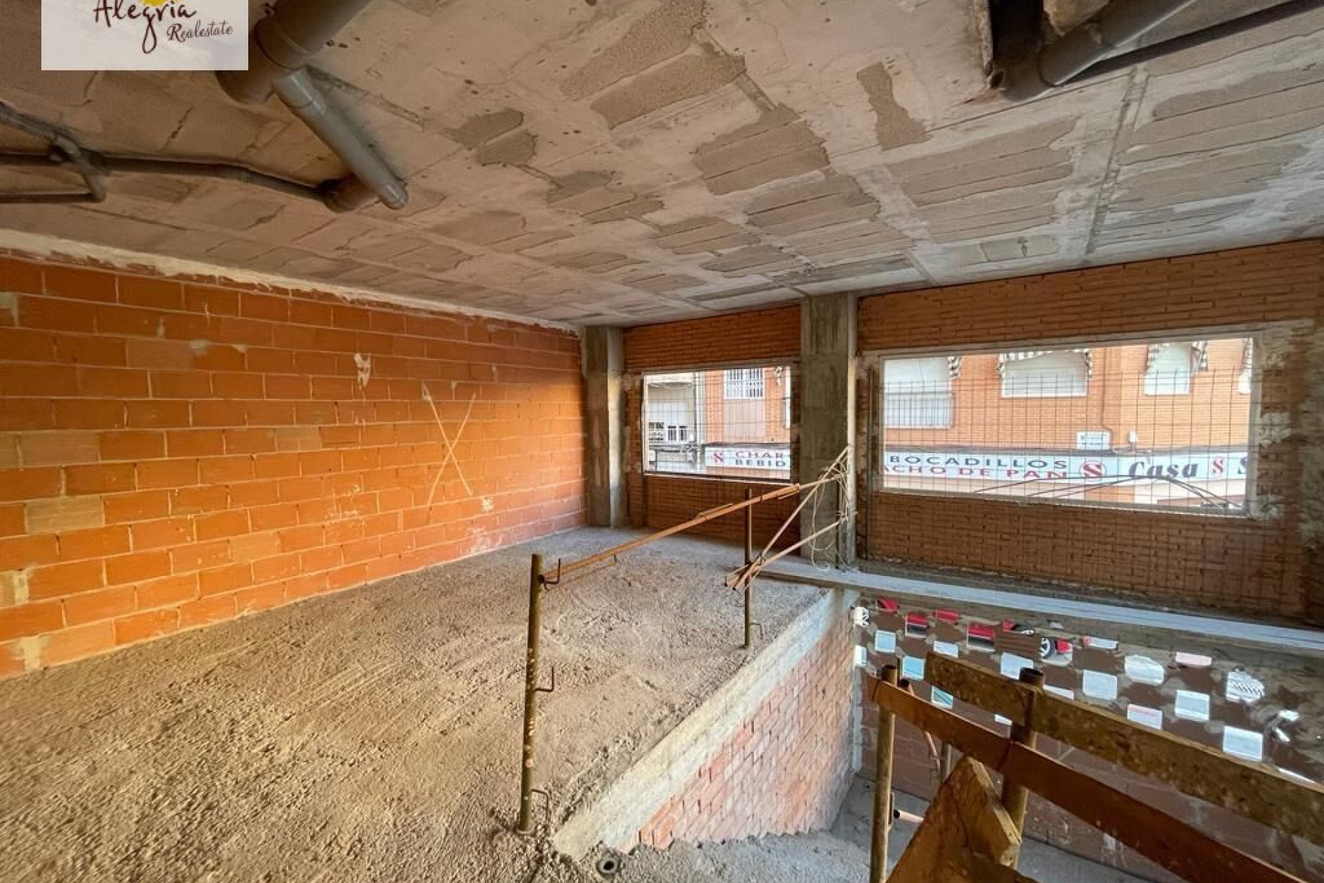 Reventa - Local Comercial - Alicante - Altozano