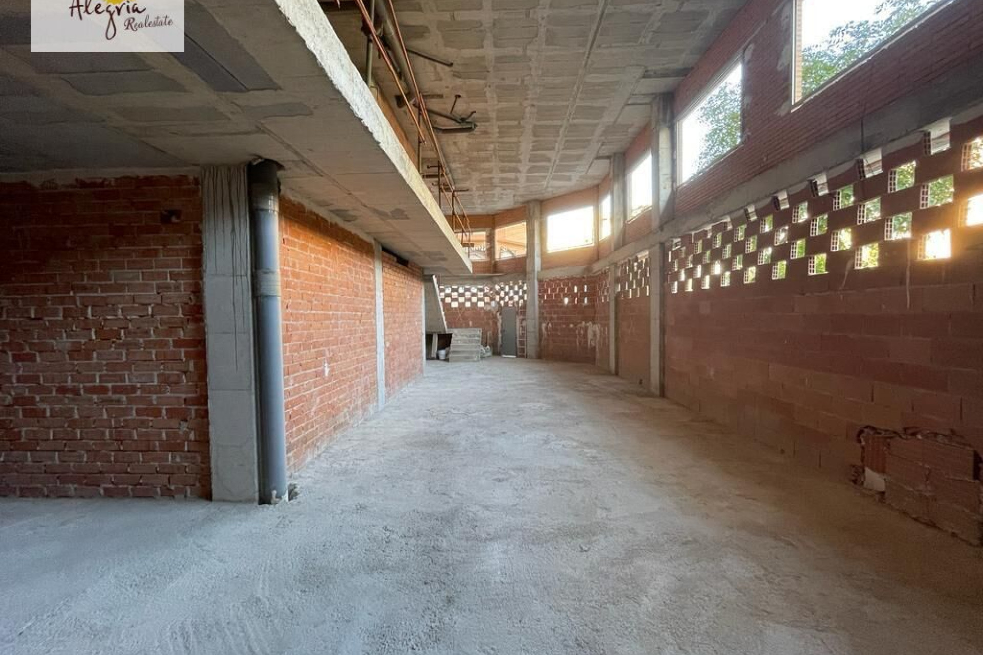 Reventa - Local Comercial - Alicante - Altozano