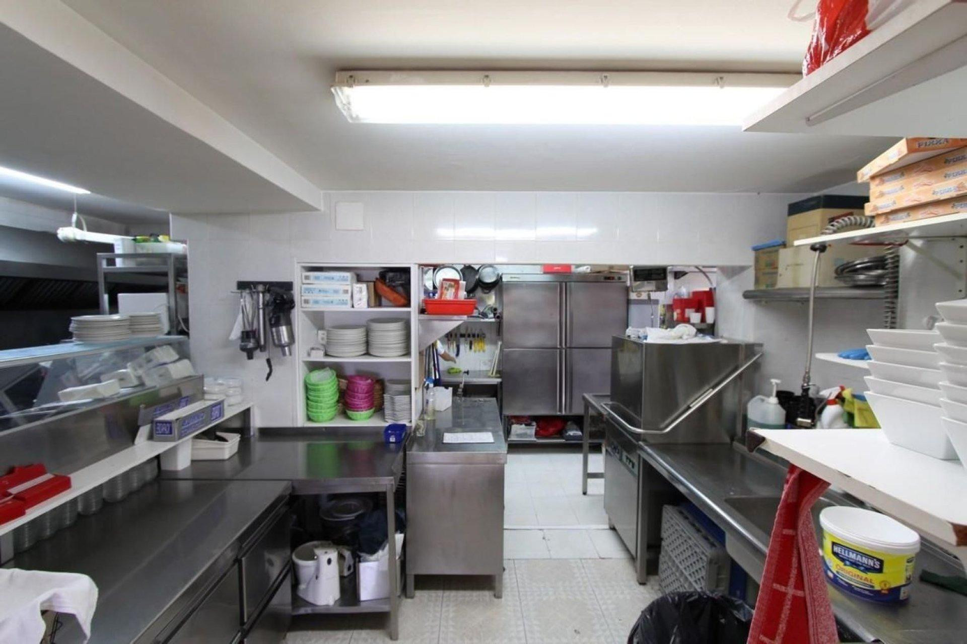 Reventa - Local Comercial - Calpe - Playa arenal-bol