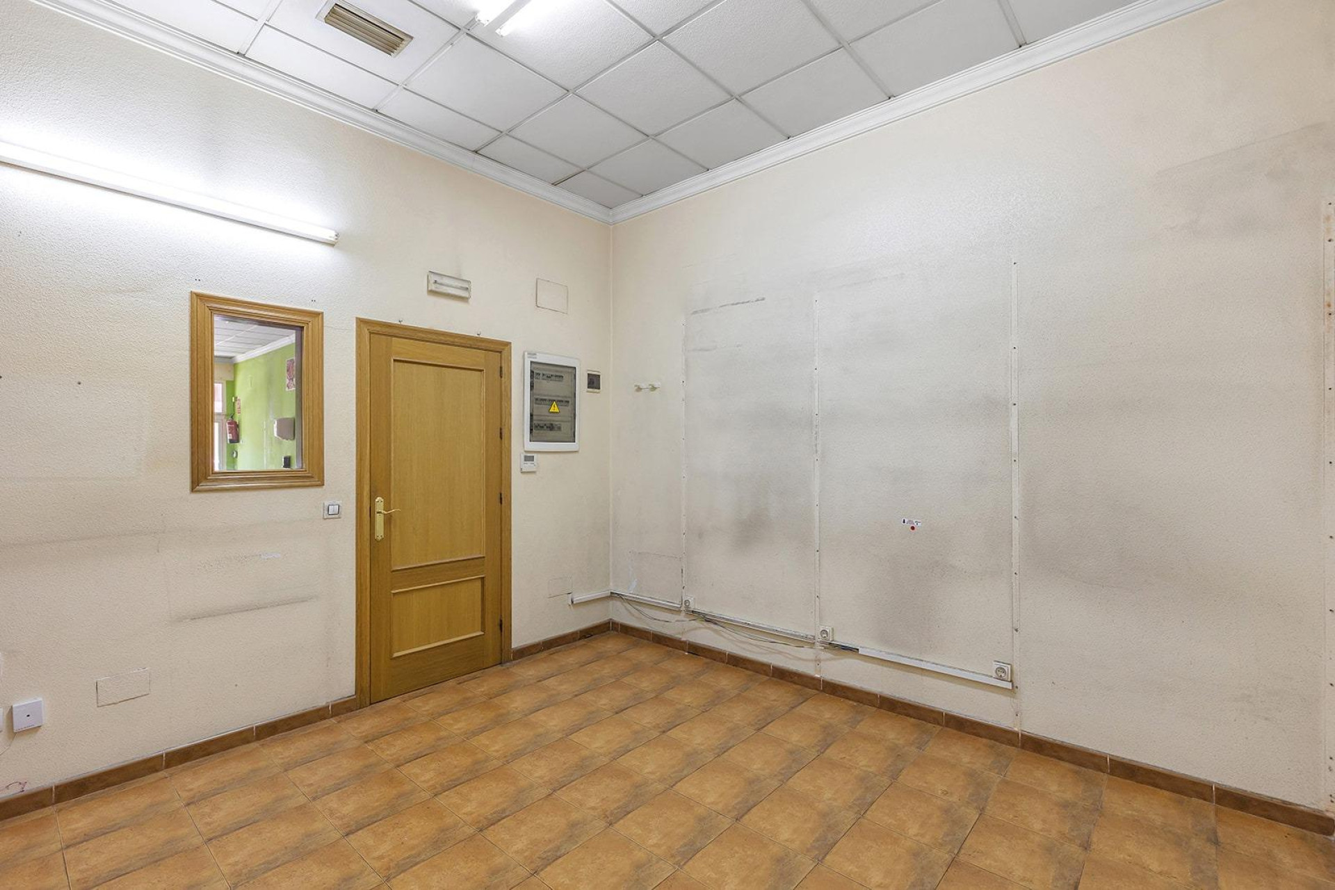 Reventa - Local Comercial - Torrevieja - Centro