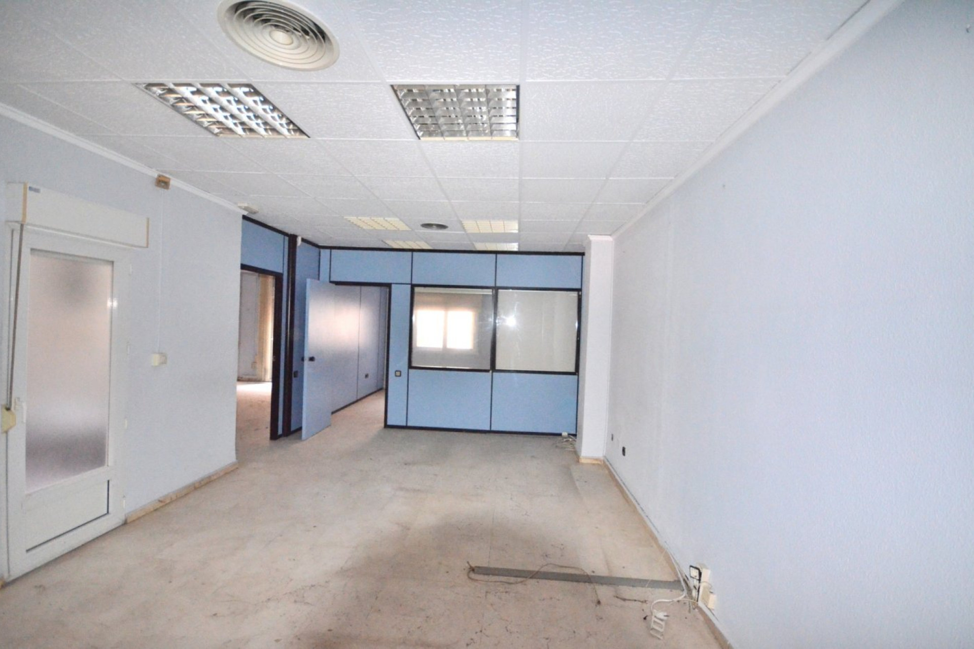 Reventa - Local Comercial - Torrevieja - Centro
