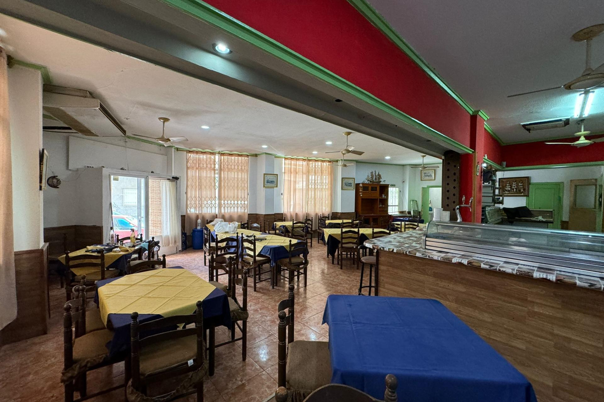 Reventa - Local Comercial - Torrevieja - Estacion de autobuses