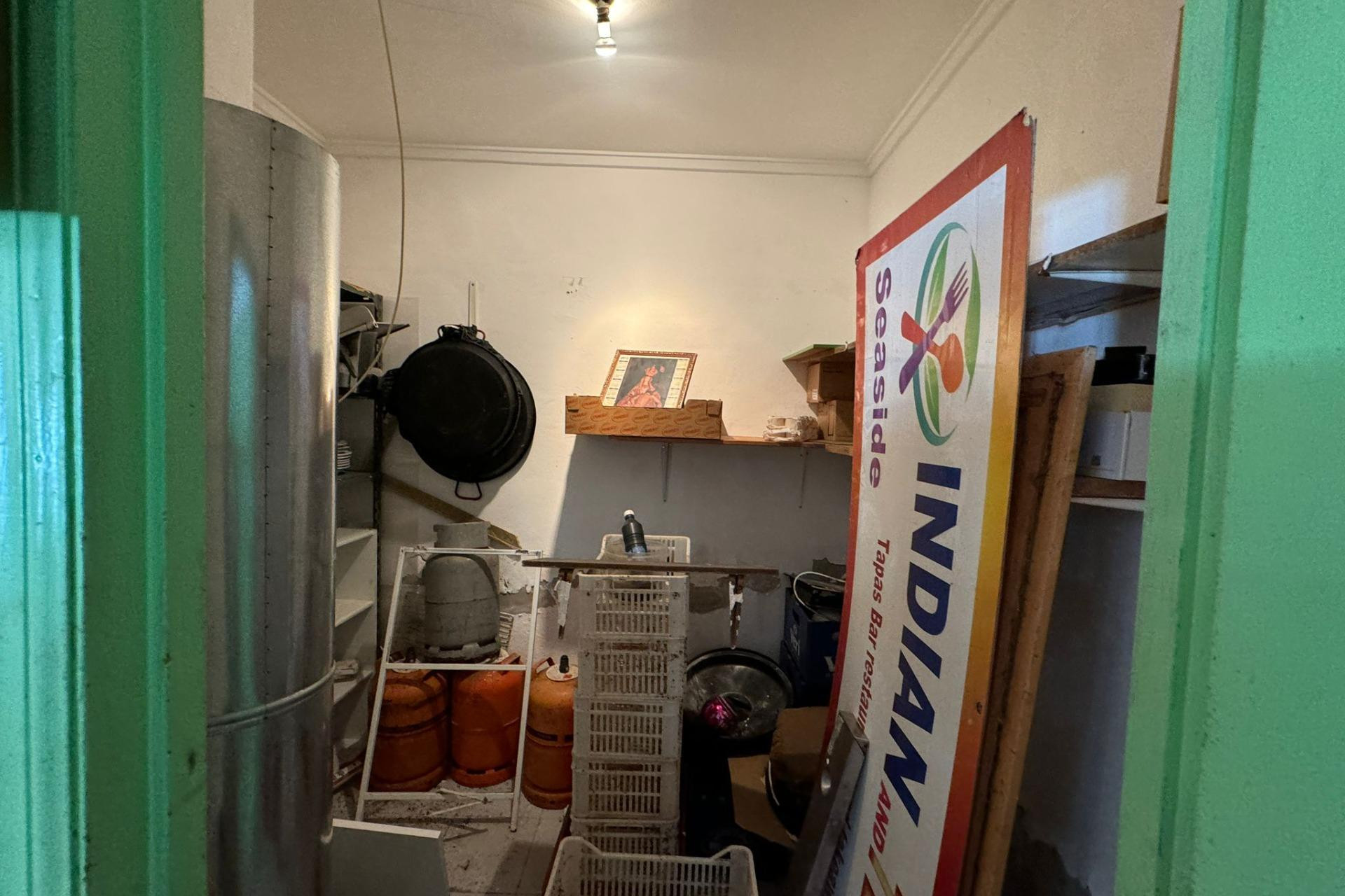 Reventa - Local Comercial - Torrevieja - Estacion de autobuses