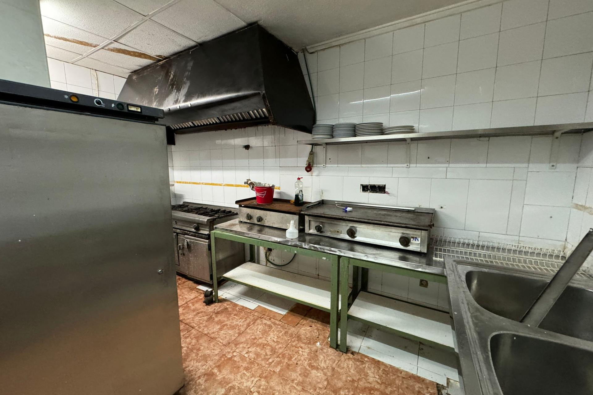 Reventa - Local Comercial - Torrevieja - Estacion de autobuses