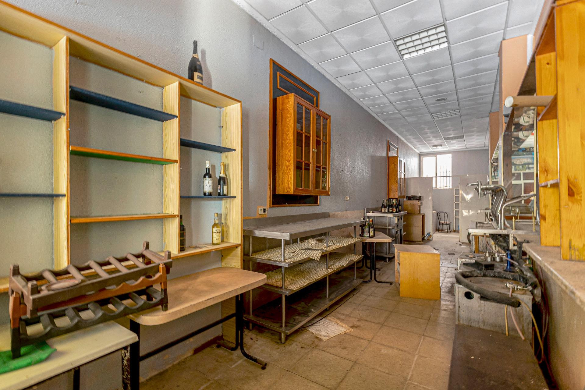 Reventa - Local Comercial - Torrevieja - Playa del cura