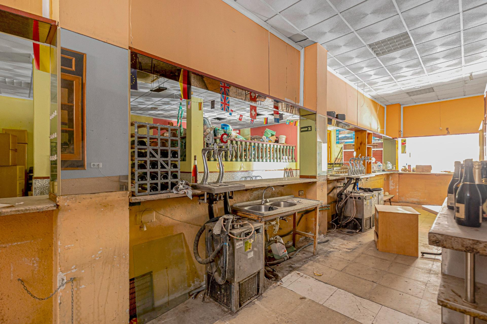 Reventa - Local Comercial - Torrevieja - Playa del cura