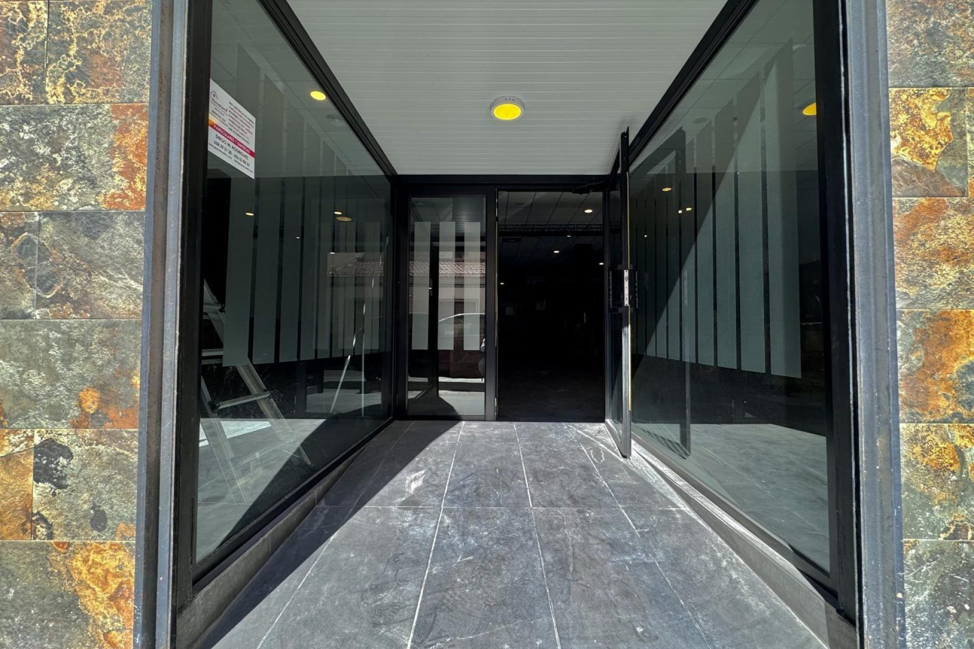 Reventa - Local Comercial - Torrevieja - Playa del Cura