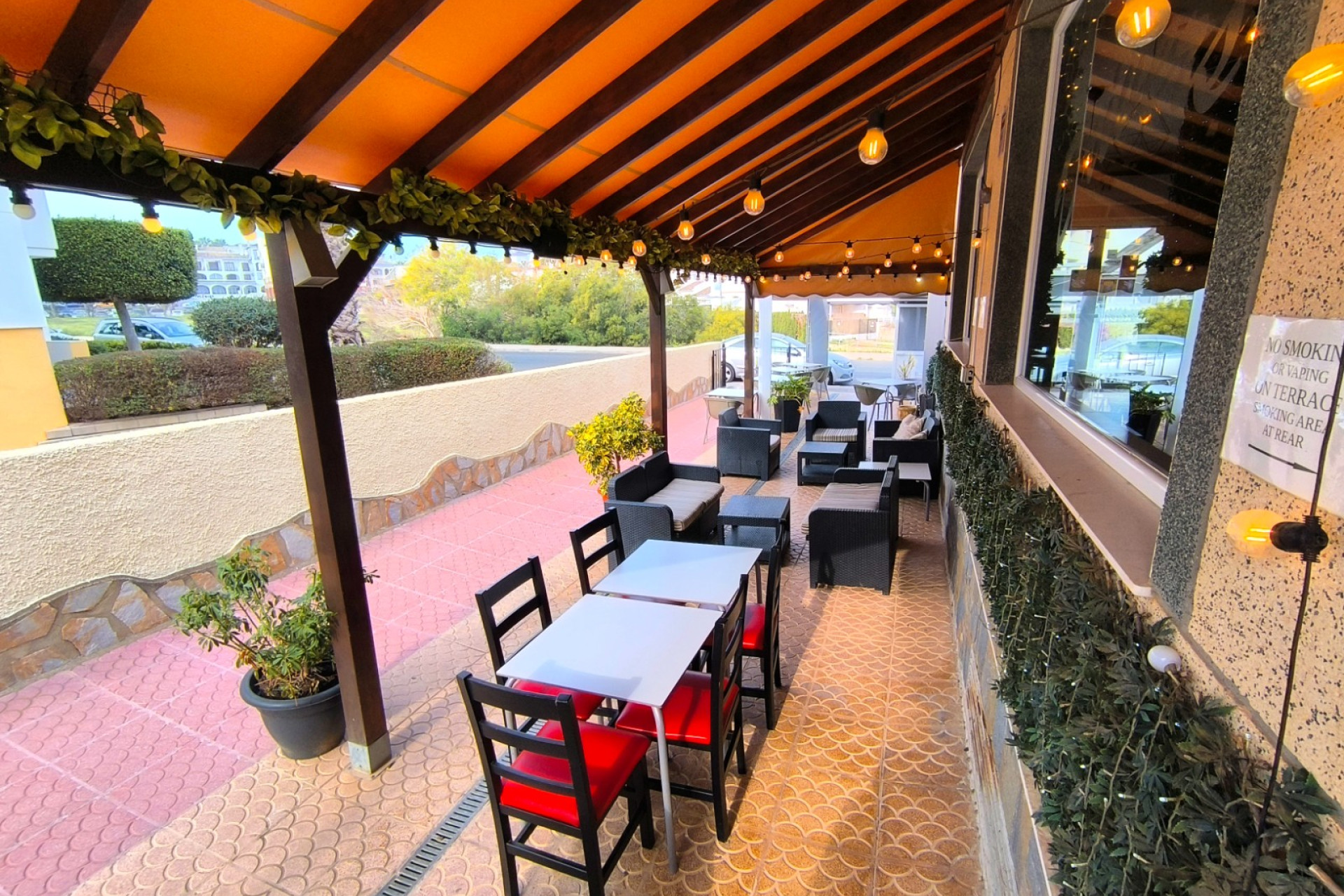 Reventa - Local Comercial - Villamartin