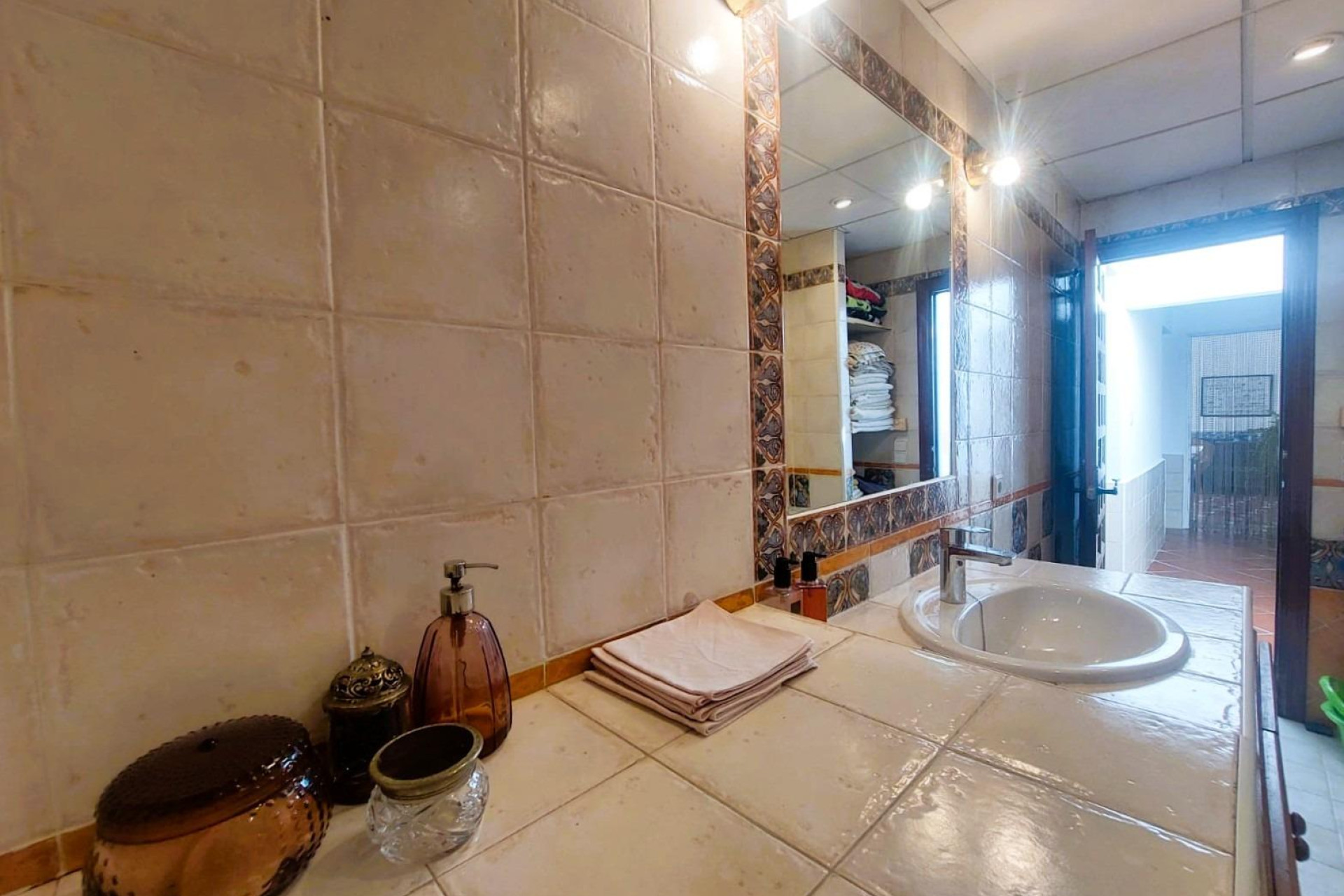 Reventa - Masía - LA MARINA