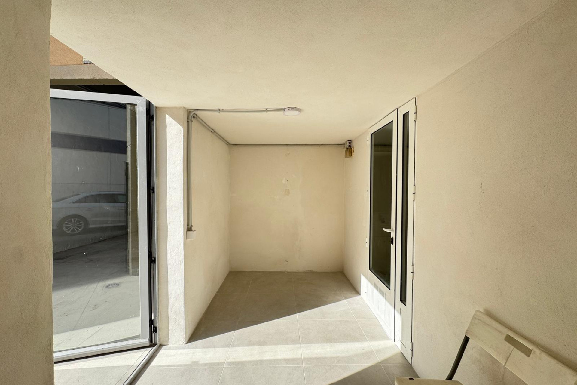 Reventa - Nave industrial - Torrevieja - Centro