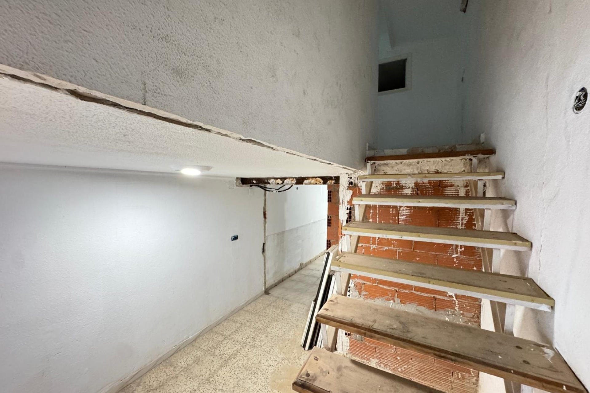 Reventa - Nave industrial - Torrevieja - Centro