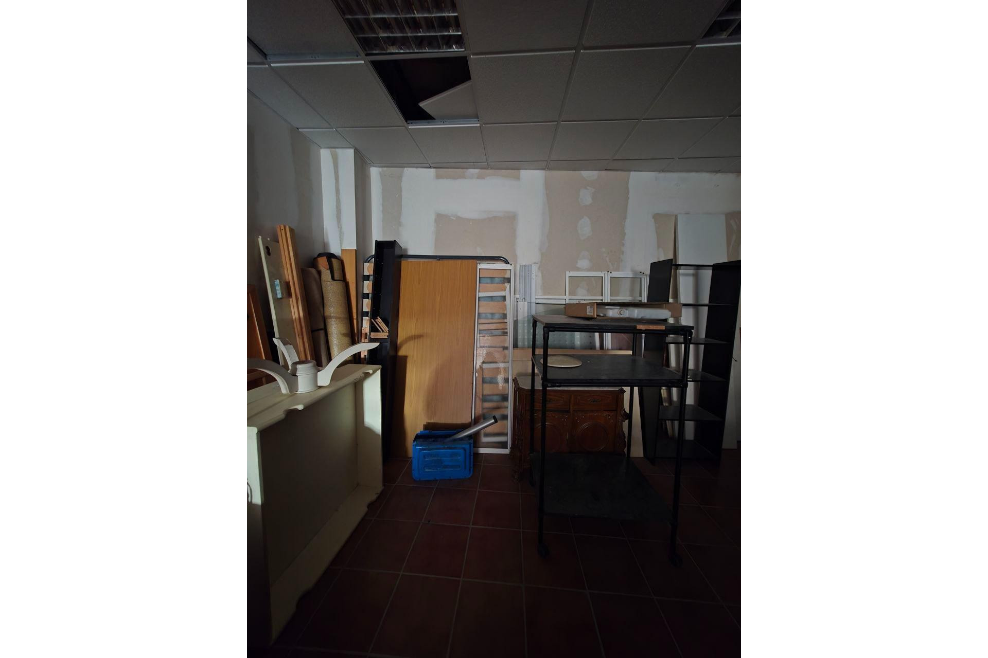 Reventa - Negocio - Oviedo - Fozaneldi-Tenderina