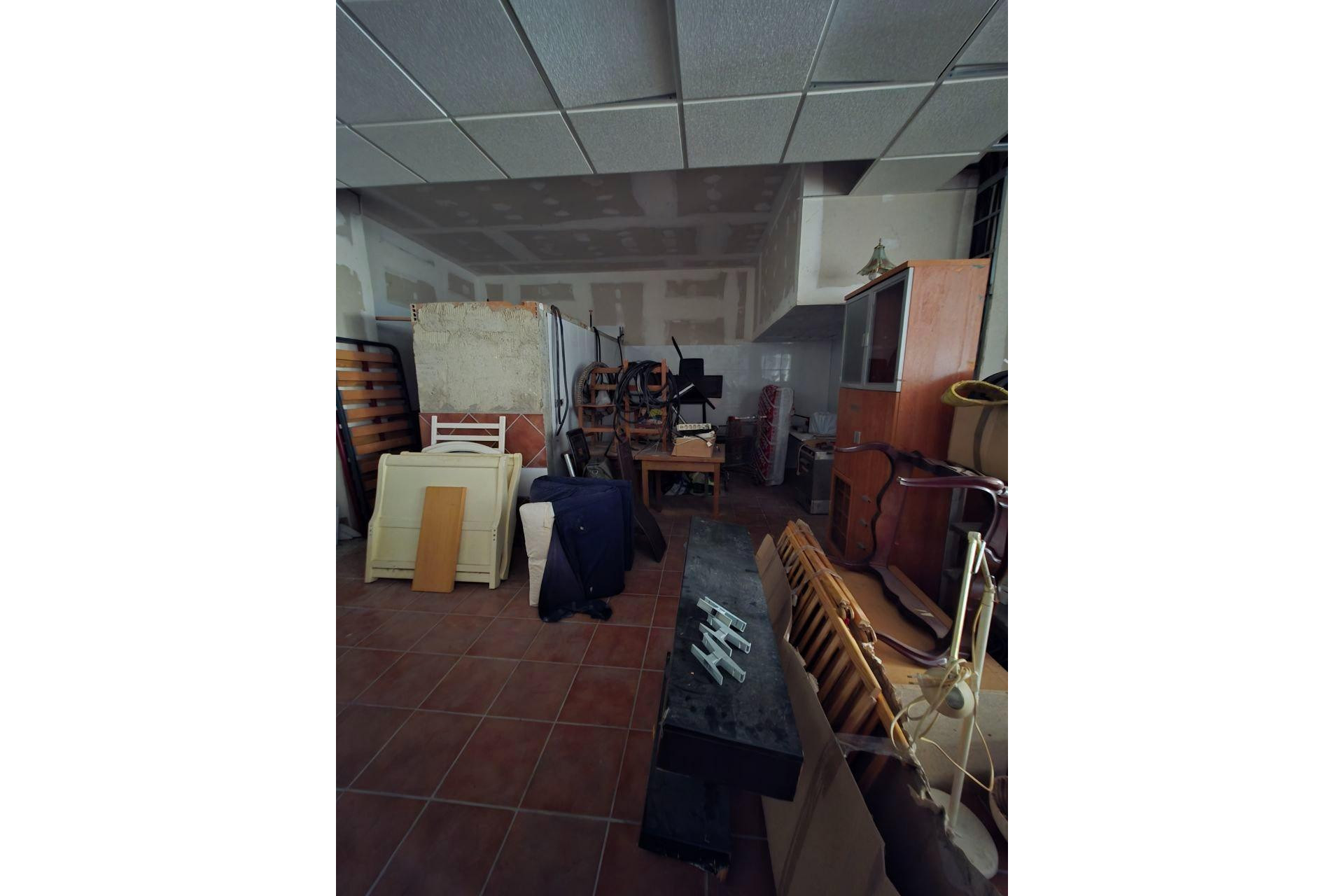 Reventa - Negocio - Oviedo - Fozaneldi-Tenderina