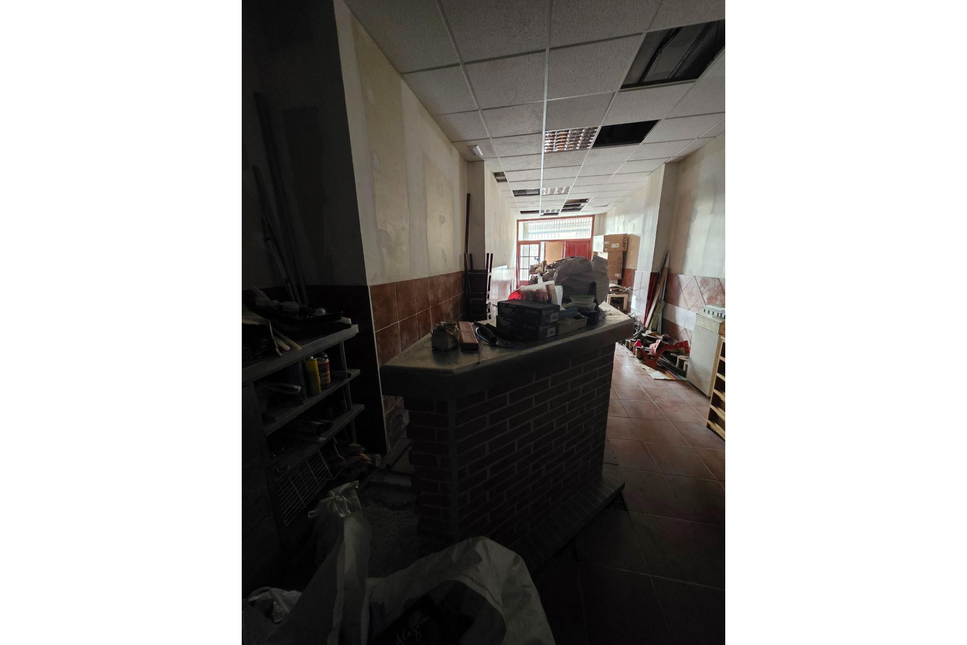 Reventa - Negocio - Oviedo - Fozaneldi-Tenderina