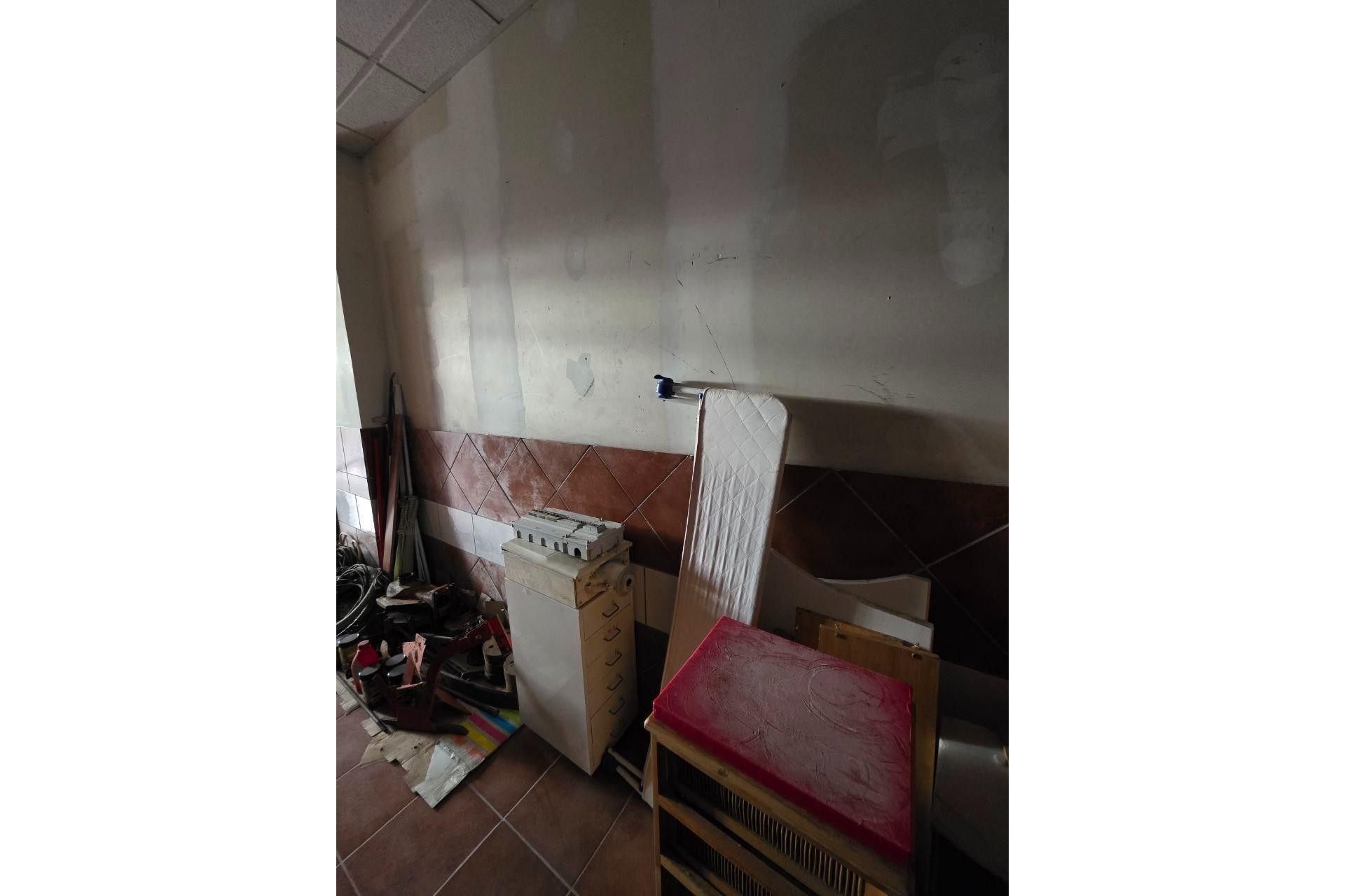 Reventa - Negocio - Oviedo - Fozaneldi-Tenderina