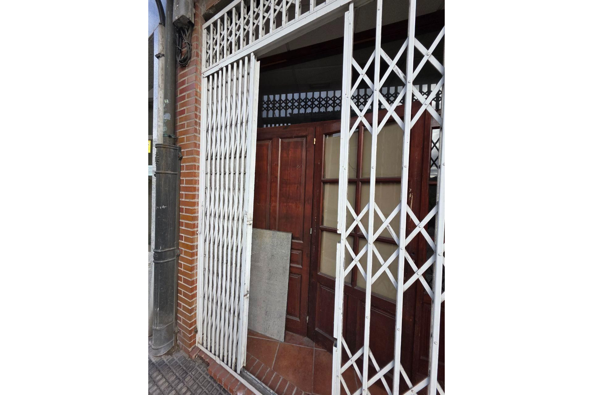 Reventa - Negocio - Oviedo - Fozaneldi-Tenderina