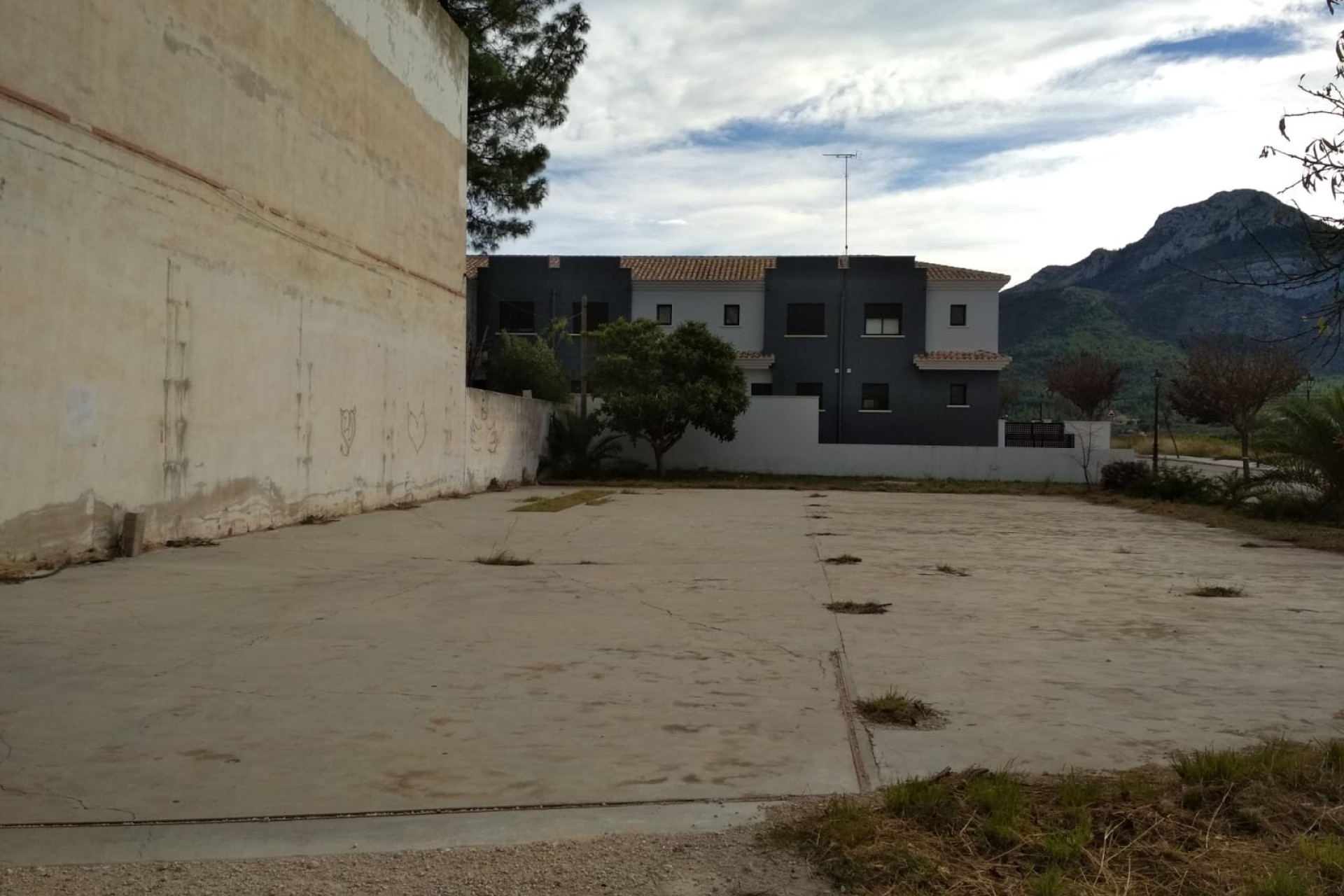 Reventa - Parcela / Terreno - Parcent - Pueblo
