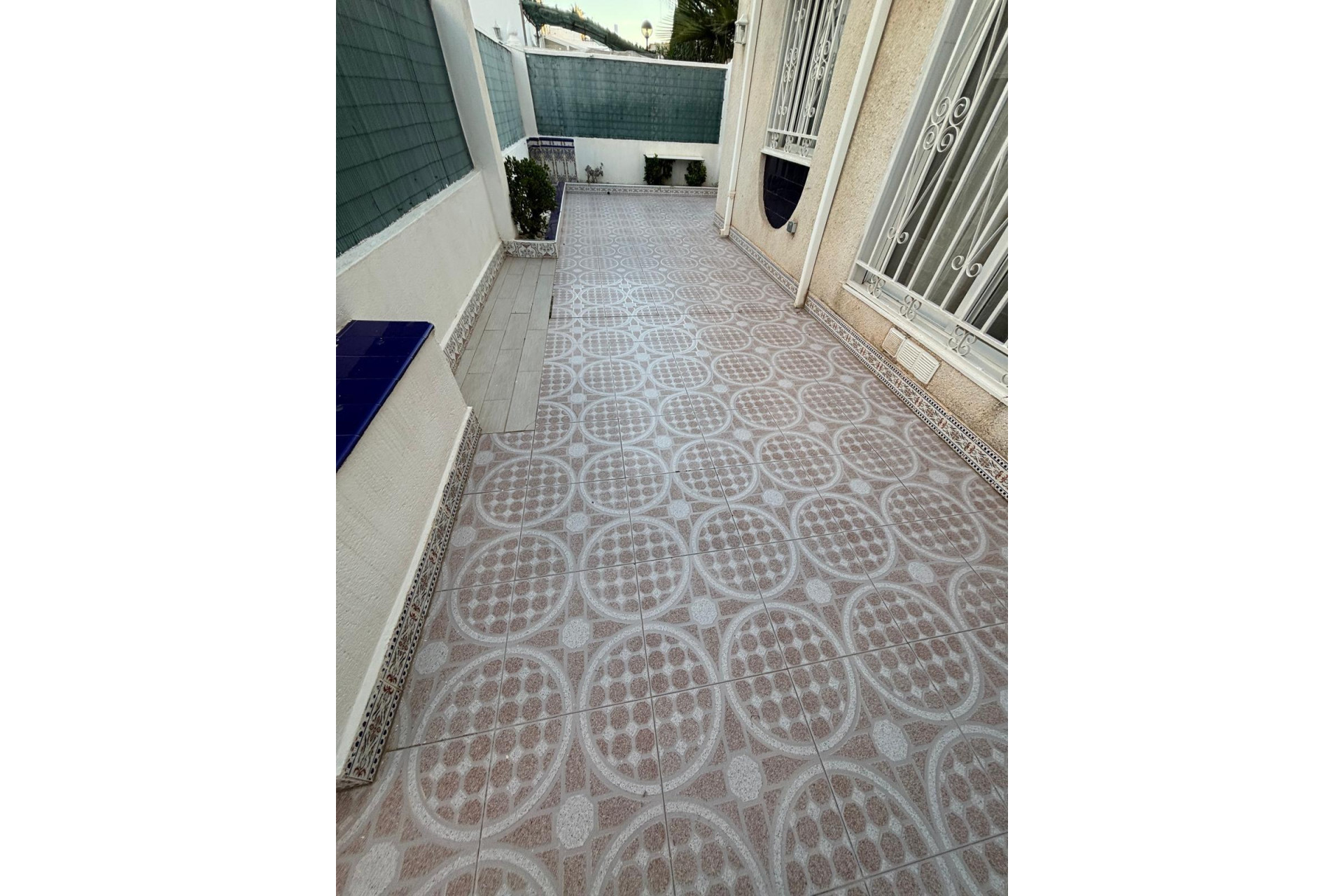 Reventa - Pareado - Torrevieja - Carrefour