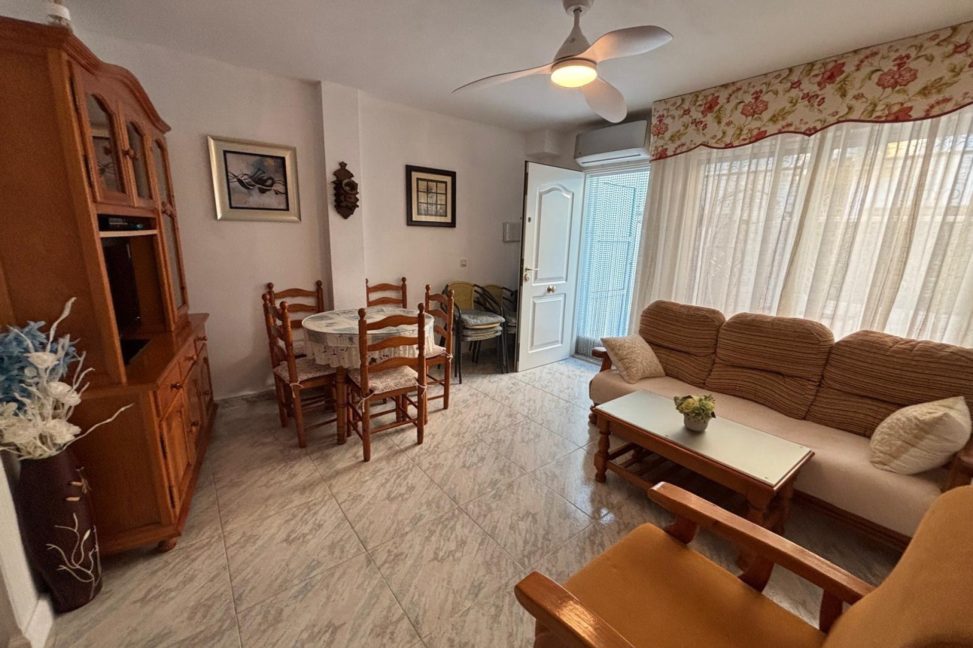 Reventa - Pareado - Torrevieja - Carrefour