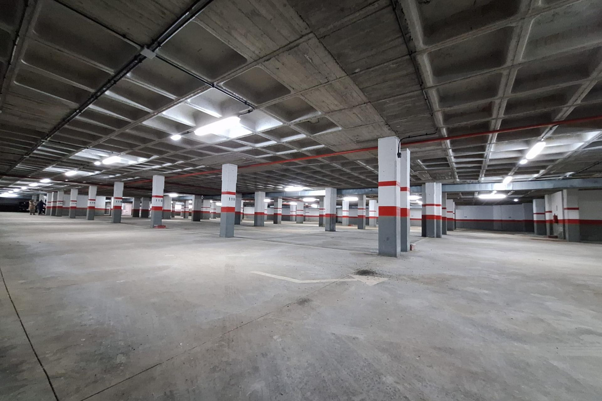 Reventa - Parking - Oviedo - Teatinos-Los Prados