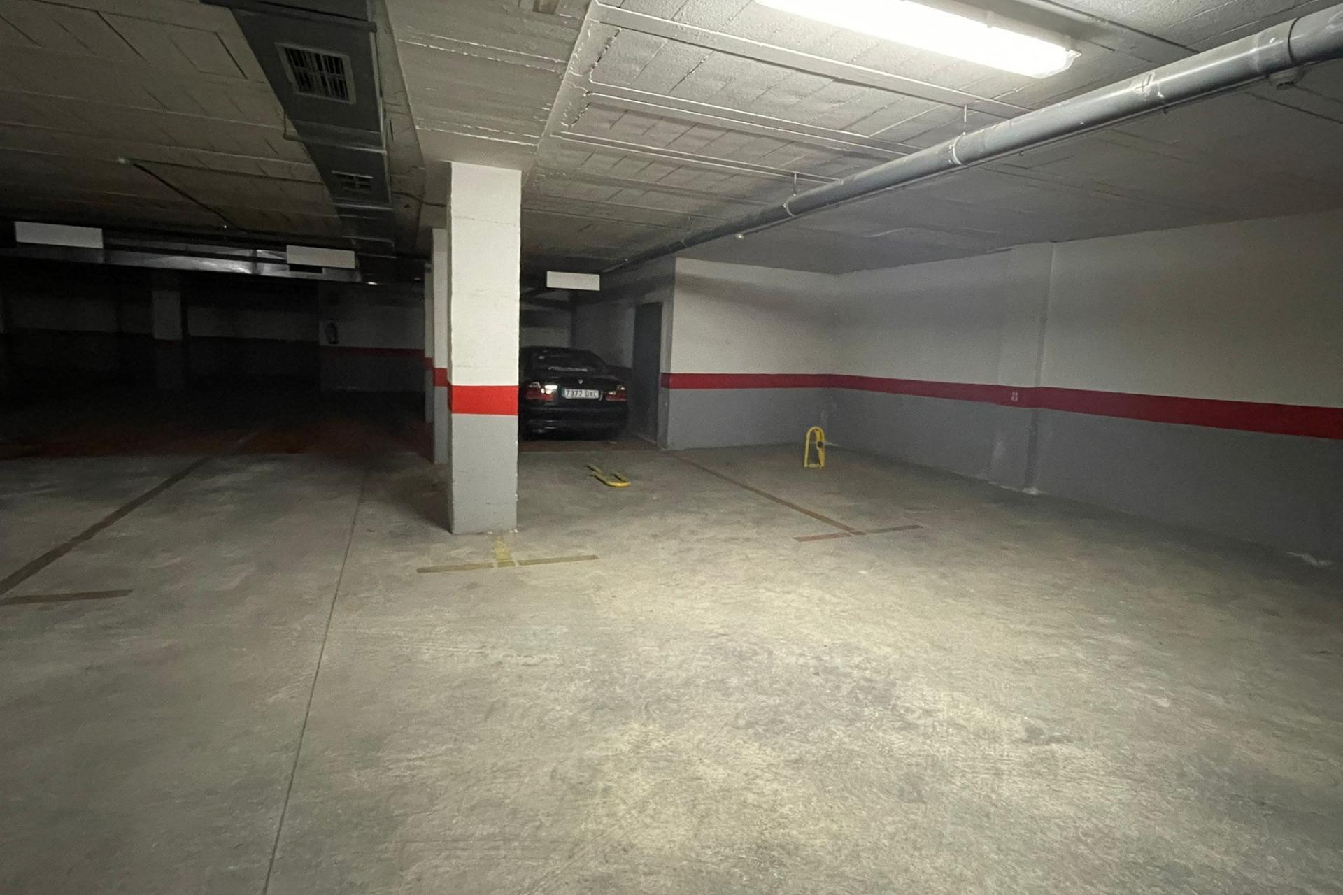 Reventa - Parking - Torrevieja - Playa del Cura